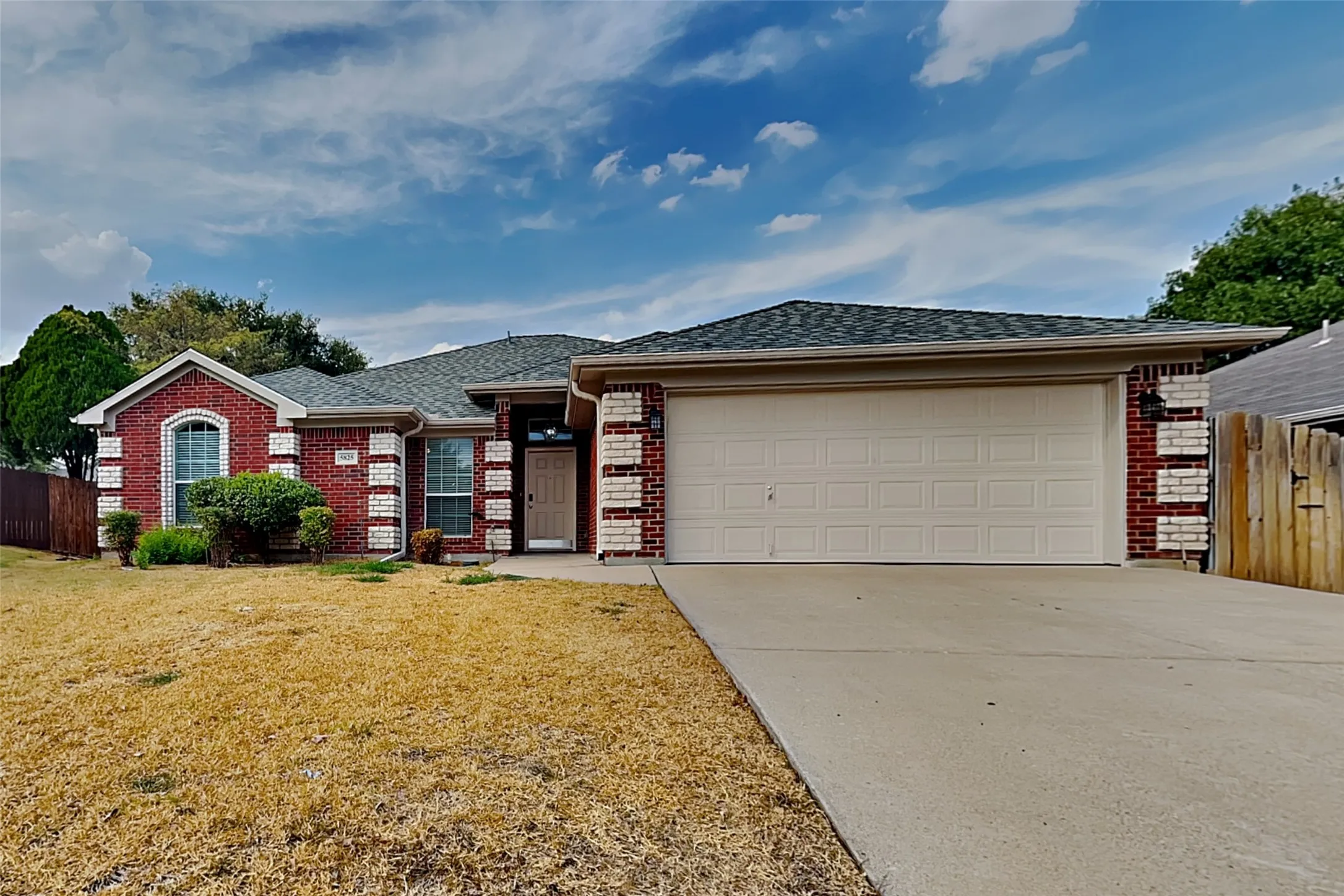 Single Family Residence For Rent