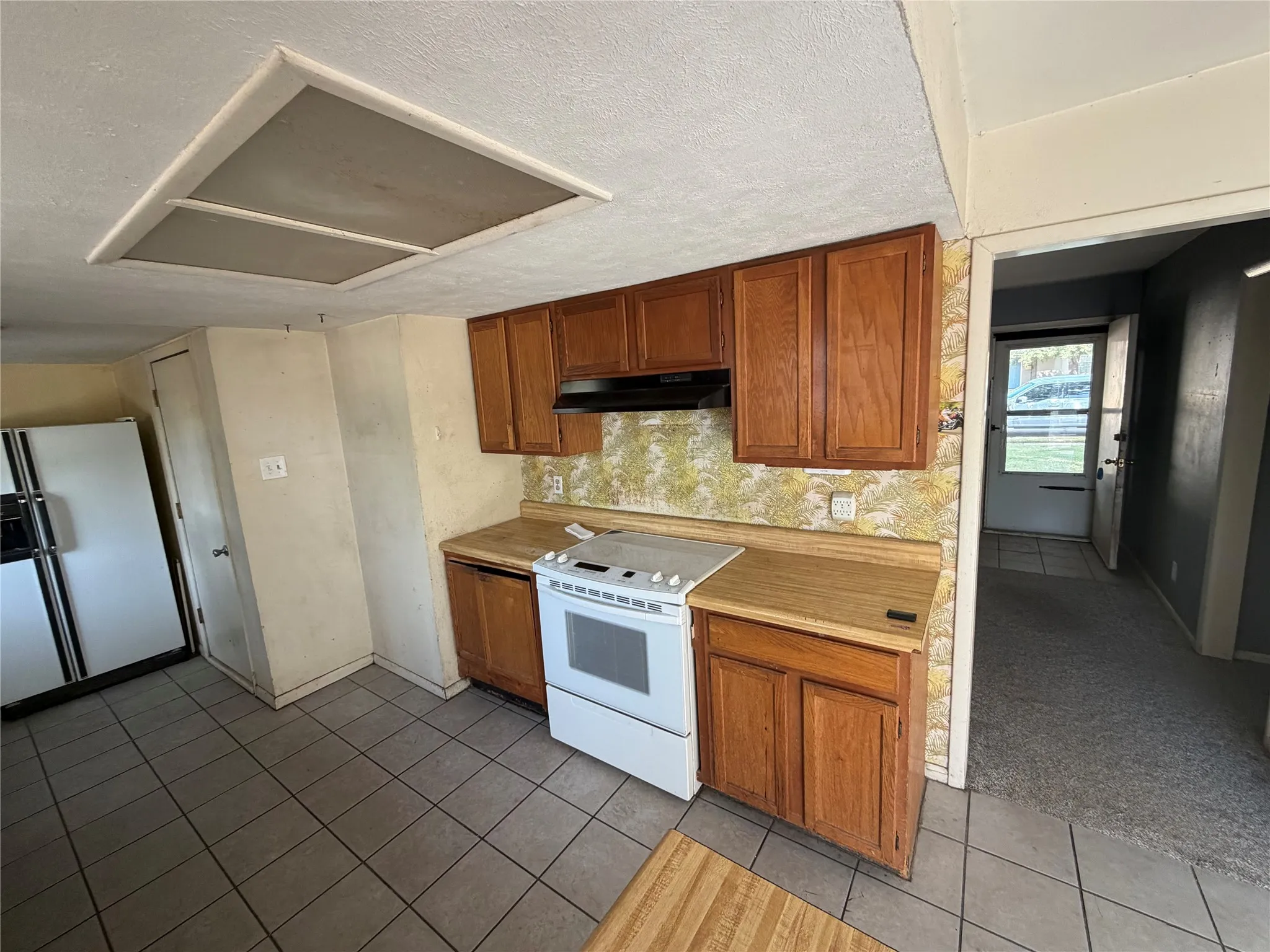 Single Family Residence For Sale in Dallas County , 3046 Cameo Lane, Farmers Branch, Texas 75234, 3 Bedroom, 2 Bathroom, 2 Garage spaces, 1,209 Sqft, built in 1958, mls#21396669, Real Estate Agent in Farmers Branch, Homes For Sale in Dallas county, Homes For Sale in Farmers Branch, Realtor in Farmers Branch Texas, Real Estate Brokerage Independent Realty Texas, Luminita Cordes Realtor