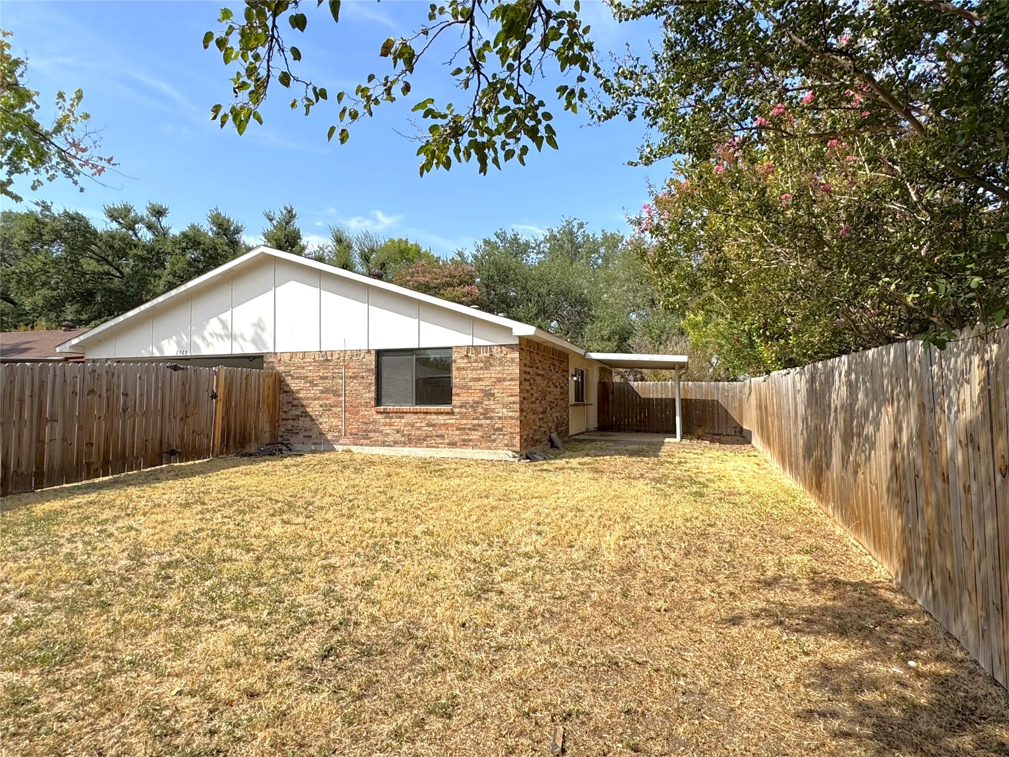 Spacious backyard