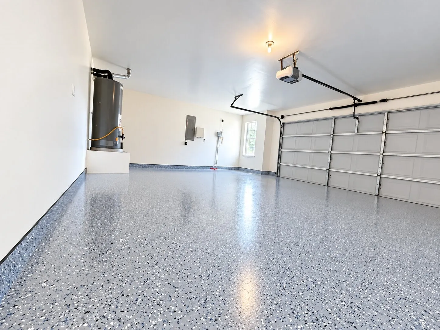 Single Family Residence For Sale in Tarrant County , 11504 Crystal Falls Drive, Fort Worth, Texas 76244, 4 Bedroom, 2 Bathroom, Garage spaces, 2,199 Sqft, built in 2004, mls#21394355, Real Estate Agent in Fort Worth, Homes For Sale in Tarrant county, Homes For Sale in Fort Worth, Realtor in Fort Worth Texas, Real Estate Brokerage Independent Realty Texas, Luminita Cordes Realtor
