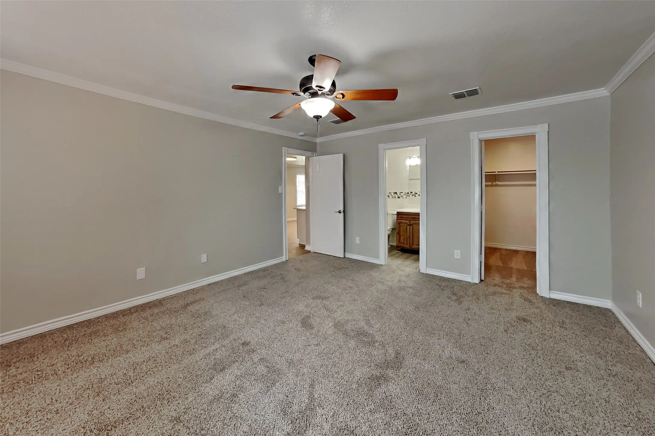Single Family Residence For Rent in Tarrant County , 4537 Waterford Drive, Fort Worth, Texas 76179, 3 Bedroom, 2 Bathroom, 2 Garage spaces, 1,408 Sqft, built in 2006, mls#21396700, Real Estate Agent in Fort Worth, Homes For Rent in Tarrant county, Homes For Rent in Fort Worth, Realtor in Fort Worth Texas, Real Estate Brokerage Independent Realty Texas, Luminita Cordes Realtor