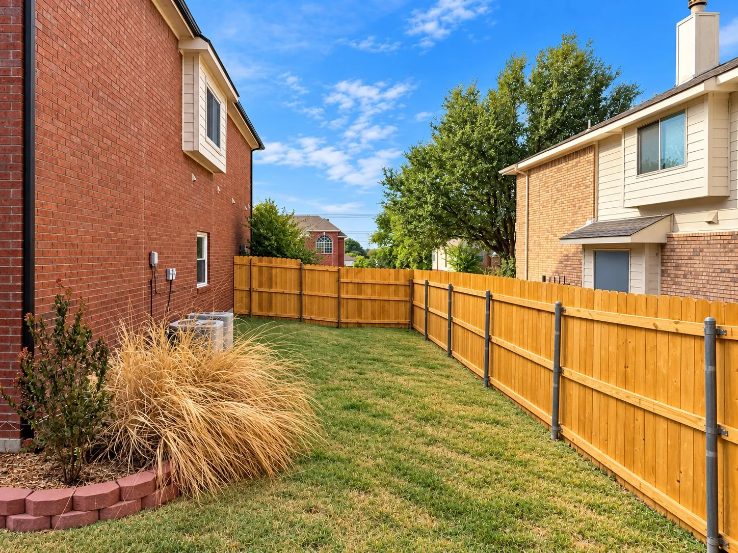 Single Family Residence For Sale in Denton County , 1517 Buena Vista Drive, Denton, Texas 76210, 4 Bedroom, 3 Bathroom, 2 Garage spaces, 3,071 Sqft, built in 2002, mls#21395630, Real Estate Agent in Denton, Homes For Sale in Denton county, Homes For Sale in Denton, Realtor in Denton Texas, Real Estate Brokerage Independent Realty Texas, Luminita Cordes Realtor