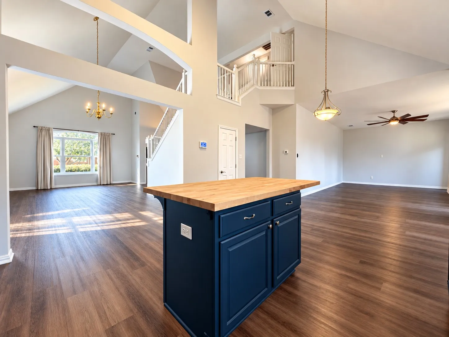 Single Family Residence For Sale in Denton County , 1517 Buena Vista Drive, Denton, Texas 76210, 4 Bedroom, 3 Bathroom, 2 Garage spaces, 3,071 Sqft, built in 2002, mls#21395630, Real Estate Agent in Denton, Homes For Sale in Denton county, Homes For Sale in Denton, Realtor in Denton Texas, Real Estate Brokerage Independent Realty Texas, Luminita Cordes Realtor