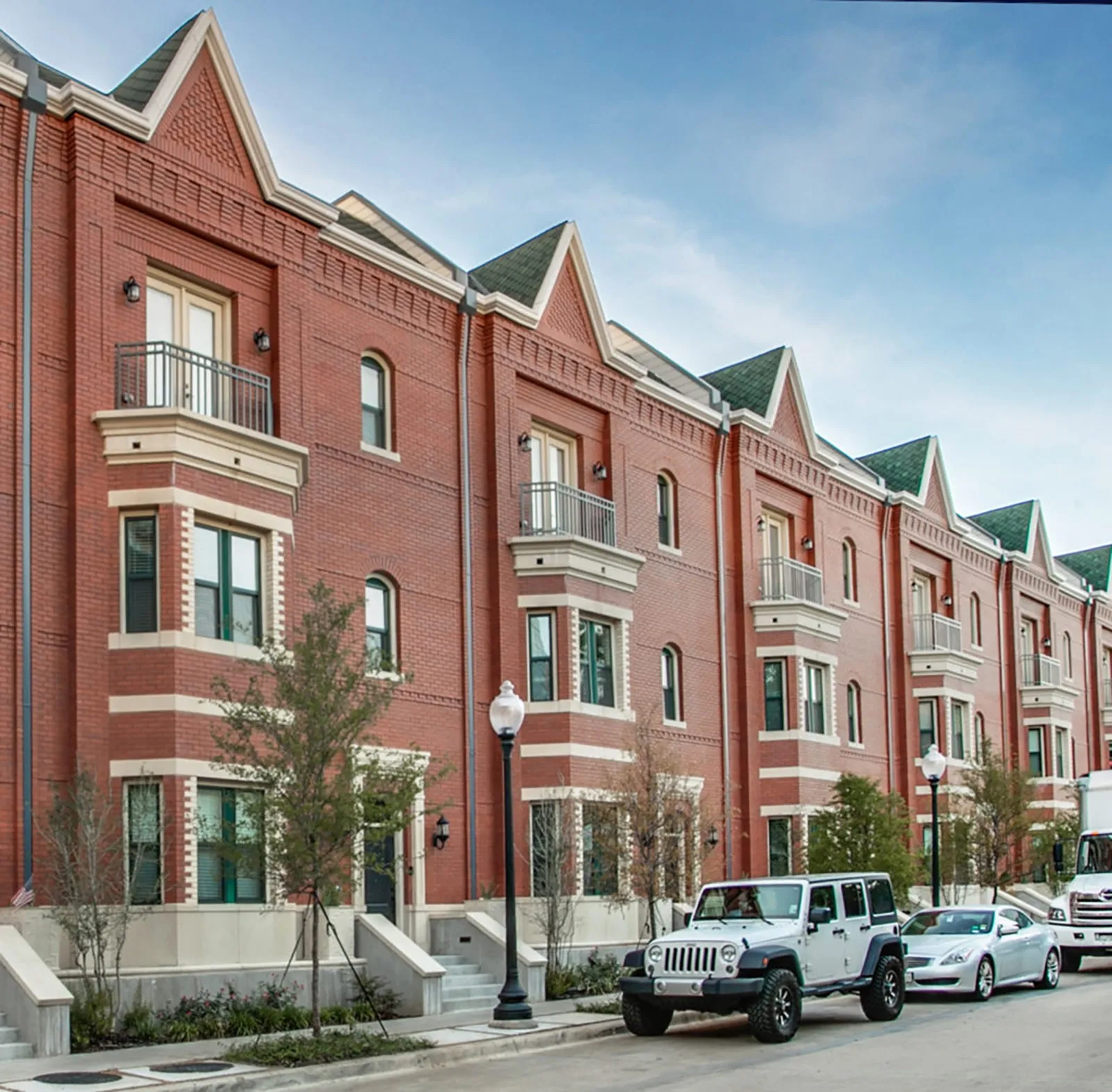 Townhouse For Rent in Dallas County , 2525 State Street 1113, Dallas, Texas 75201, 3 Bedroom, 4 Bathroom, 3 Garage spaces, 2,282 Sqft, built in 2016, mls#21396697, Real Estate Agent in Dallas, Homes For Rent in Dallas county, Homes For Rent in Dallas, Realtor in Dallas Texas, Real Estate Brokerage Independent Realty Texas, Luminita Cordes Realtor