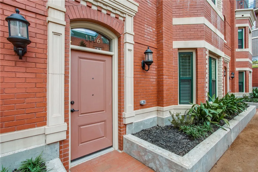 Townhouse For Rent in Dallas County , 2525 State Street 1113, Dallas, Texas 75201, 3 Bedroom, 4 Bathroom, 3 Garage spaces, 2,282 Sqft, built in 2016, mls#21396697, Real Estate Agent in Dallas, Homes For Rent in Dallas county, Homes For Rent in Dallas, Realtor in Dallas Texas, Real Estate Brokerage Independent Realty Texas, Luminita Cordes Realtor