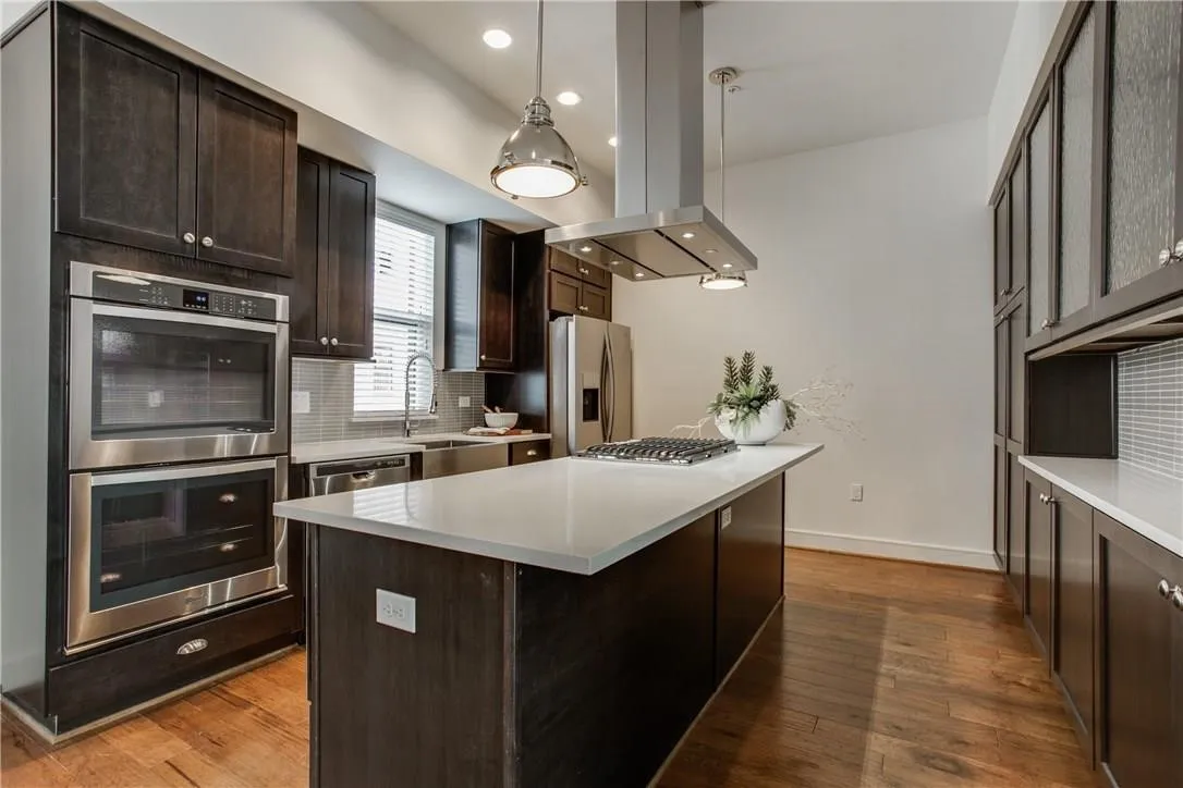 Townhouse For Rent in Dallas County , 2525 State Street 1113, Dallas, Texas 75201, 3 Bedroom, 4 Bathroom, 3 Garage spaces, 2,282 Sqft, built in 2016, mls#21396697, Real Estate Agent in Dallas, Homes For Rent in Dallas county, Homes For Rent in Dallas, Realtor in Dallas Texas, Real Estate Brokerage Independent Realty Texas, Luminita Cordes Realtor