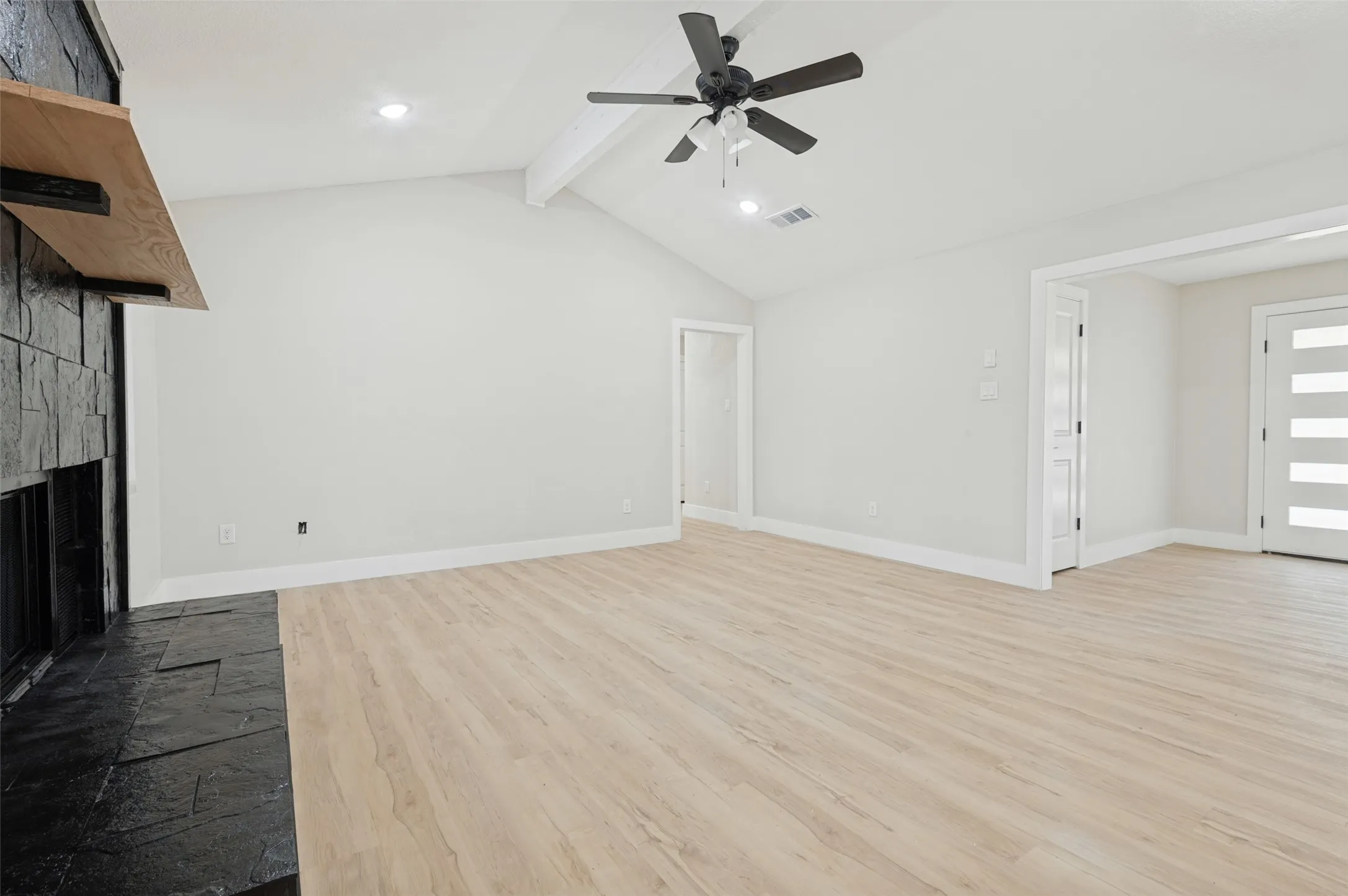 Single Family Residence For Sale in Tarrant County , 5408 Aspen Lane, Fort Worth, Texas 76112, 4 Bedroom, 3 Bathroom, 2 Garage spaces, 2,136 Sqft, built in 1980, mls#21396712, Real Estate Agent in Fort Worth, Homes For Sale in Tarrant county, Homes For Sale in Fort Worth, Realtor in Fort Worth Texas, Real Estate Brokerage Independent Realty Texas, Luminita Cordes Realtor