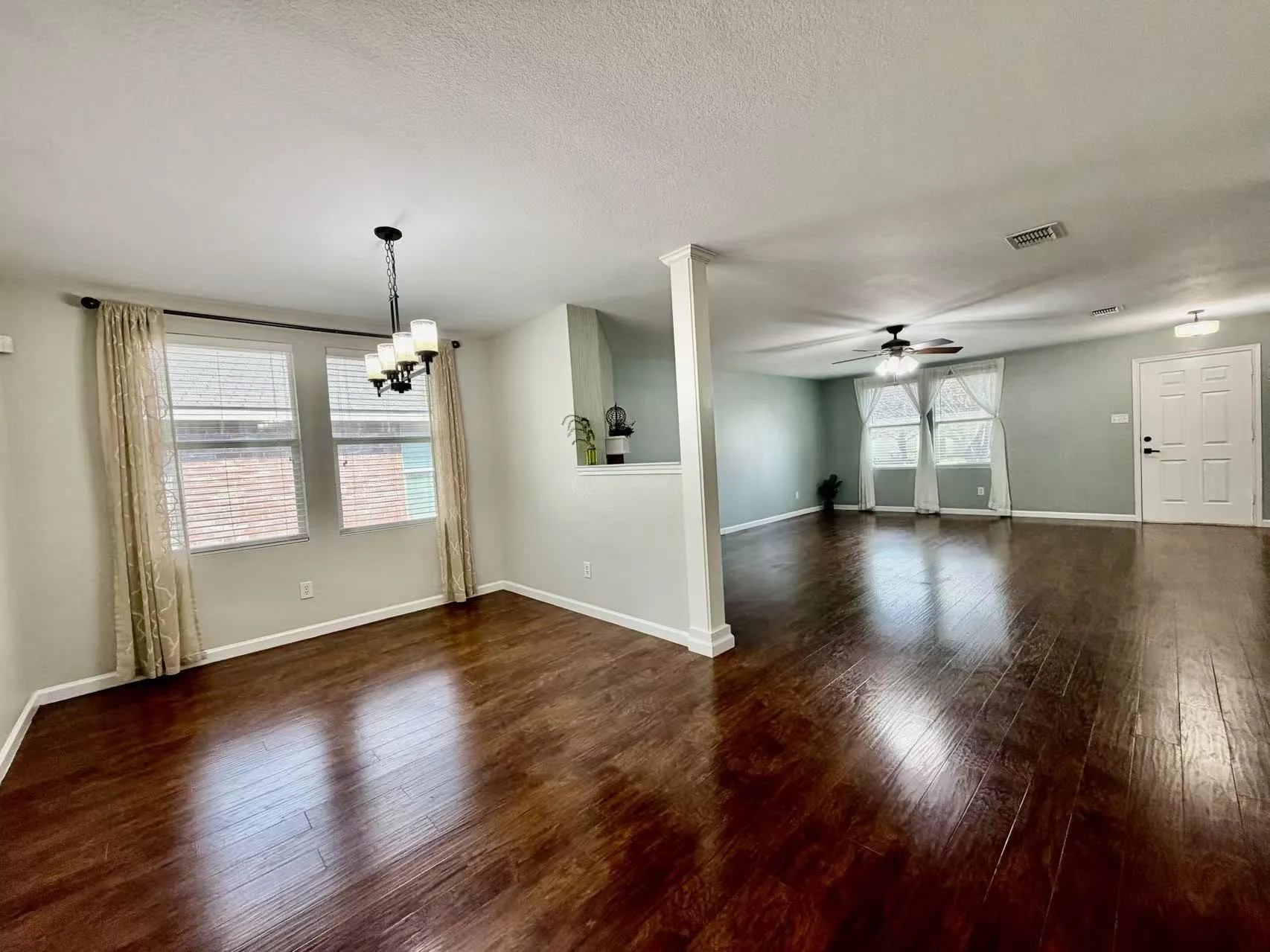 Single Family Residence For Sale in Collin County , 1110 Doc Holliday Drive, Anna, Texas 75409, 3 Bedroom, 2 Bathroom, 2 Garage spaces, 1,868 Sqft, built in 2005, mls#21396717, Real Estate Agent in Anna, Homes For Sale in Collin county, Homes For Sale in Anna, Realtor in Anna Texas, Real Estate Brokerage Independent Realty Texas, Luminita Cordes Realtor
