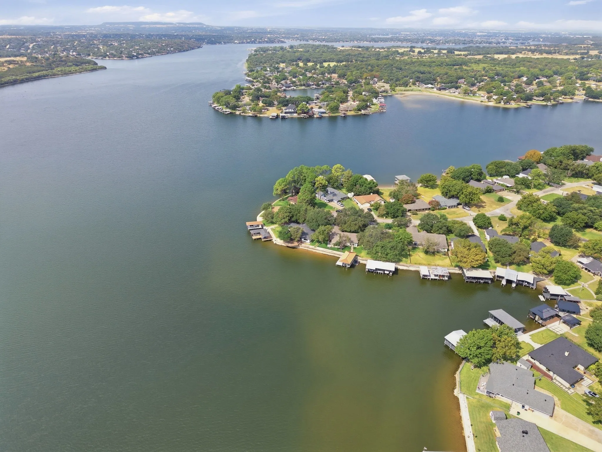 Single Family Residence For Sale in Hood County , 4210 Bar Harbor Court, Granbury, Texas 76049, 3 Bedroom, 2 Bathroom, 2 Garage spaces, 2,028 Sqft, built in 1988, mls#21381739, Real Estate Agent in Granbury, Homes For Sale in Hood county, Homes For Sale in Granbury, Realtor in Granbury Texas, Real Estate Brokerage Independent Realty Texas, Luminita Cordes Realtor