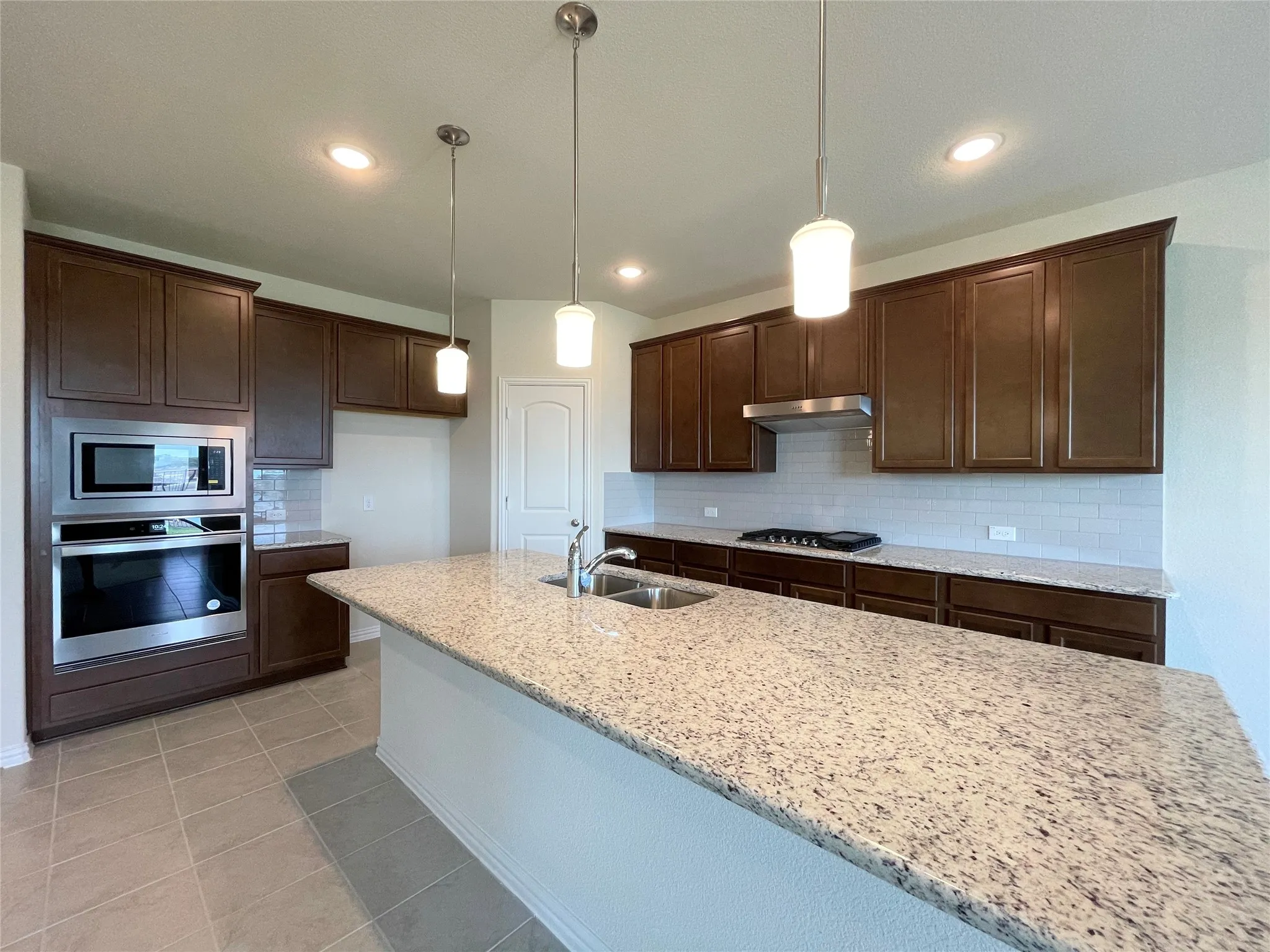 Single Family Residence For Sale in Collin County , 1805 Nelson Street, Anna, Texas 75409, 5 Bedroom, 3 Bathroom, 2 Garage spaces, 3,021 Sqft, built in 2022, mls#21396375, Real Estate Agent in Anna, Homes For Sale in Collin county, Homes For Sale in Anna, Realtor in Anna Texas, Real Estate Brokerage Independent Realty Texas, Luminita Cordes Realtor