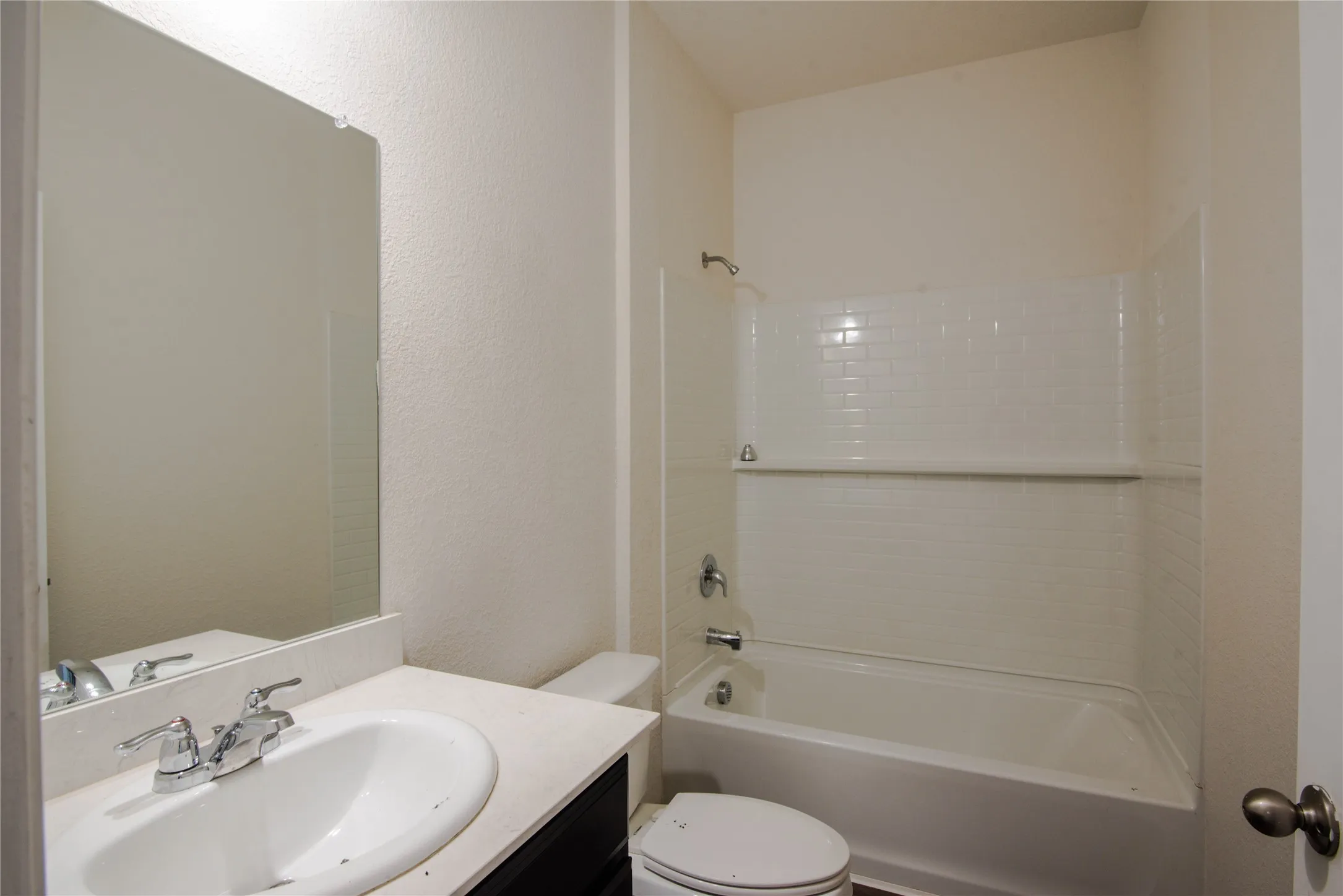 Single Family Residence For Rent in Kaufman County , 6427 Bishop Drive, Forney, Texas 75126, 5 Bedroom, 2 Bathroom, 2 Garage spaces, 2,590 Sqft, built in 2021, mls#21396722, Real Estate Agent in Forney, Homes For Rent in Kaufman county, Homes For Rent in Forney, Realtor in Forney Texas, Real Estate Brokerage Independent Realty Texas, Luminita Cordes Realtor