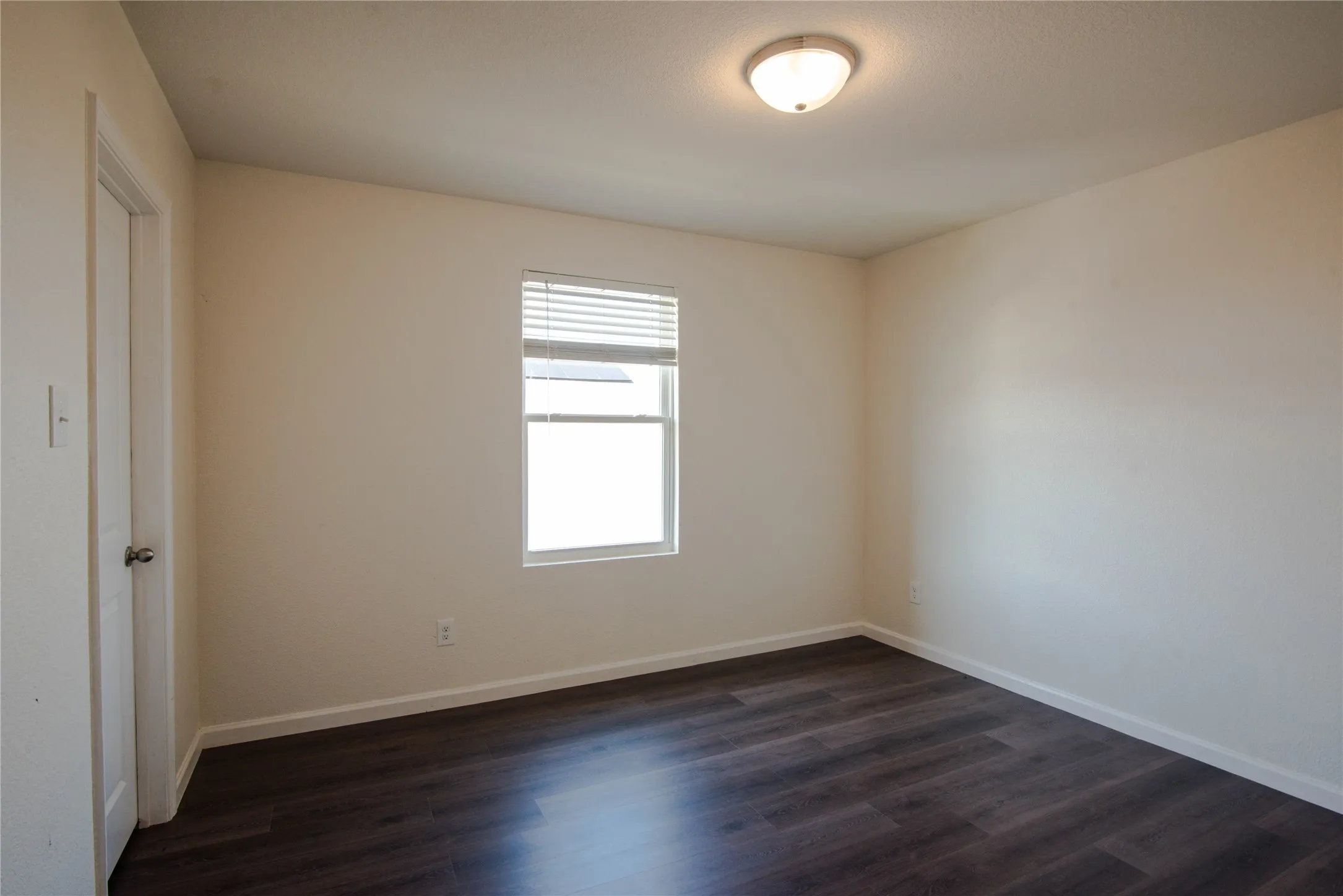 Single Family Residence For Rent in Kaufman County , 6427 Bishop Drive, Forney, Texas 75126, 5 Bedroom, 2 Bathroom, 2 Garage spaces, 2,590 Sqft, built in 2021, mls#21396722, Real Estate Agent in Forney, Homes For Rent in Kaufman county, Homes For Rent in Forney, Realtor in Forney Texas, Real Estate Brokerage Independent Realty Texas, Luminita Cordes Realtor