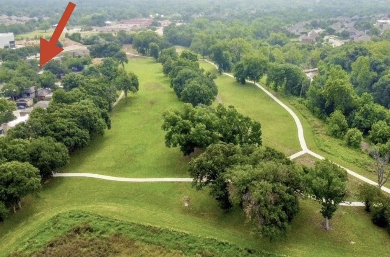 Townhouse For Sale in Tarrant County , 2709 Fairway Park Street, Grand Prairie, Texas 75050, 2 Bedroom, 2 Bathroom, 2 Garage spaces, 1,509 Sqft, built in 1980, mls#21396539, Real Estate Agent in Grand Prairie, Homes For Sale in Tarrant county, Homes For Sale in Grand Prairie, Realtor in Grand Prairie Texas, Real Estate Brokerage Independent Realty Texas, Luminita Cordes Realtor