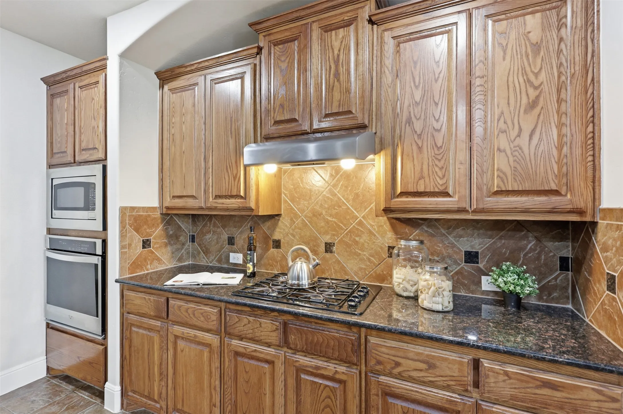Single Family Residence For Rent in Collin County , 2841 Meadow Ridge Drive, Prosper, Texas 75078, 5 Bedroom, 5 Bathroom, 3 Garage spaces, 5,442 Sqft, built in 2008, mls#21395567, Real Estate Agent in Prosper, Homes For Rent in Collin county, Homes For Rent in Prosper, Realtor in Prosper Texas, Real Estate Brokerage Independent Realty Texas, Luminita Cordes Realtor