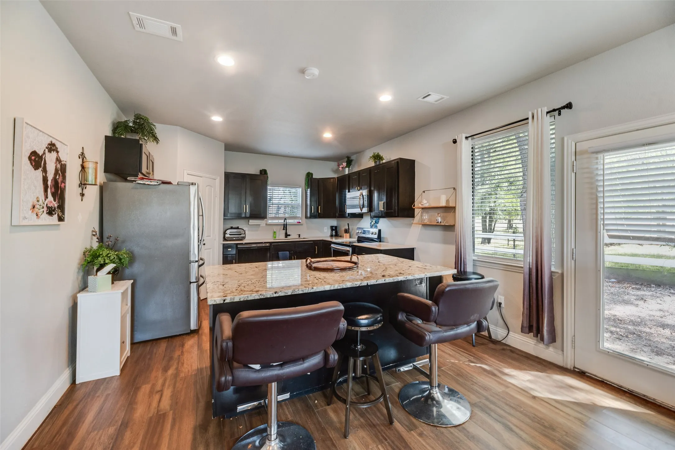 Single Family Residence For Sale in Hunt County , 3091 Interstate 30 W, Caddo Mills, Texas 75135, 7 Bedroom, 7 Bathroom, Garage spaces, 7,600 Sqft, built in 2017, mls#21390056, Real Estate Agent in Caddo Mills, Homes For Sale in Hunt county, Homes For Sale in Caddo Mills, Realtor in Caddo Mills Texas, Real Estate Brokerage Independent Realty Texas, Luminita Cordes Realtor
