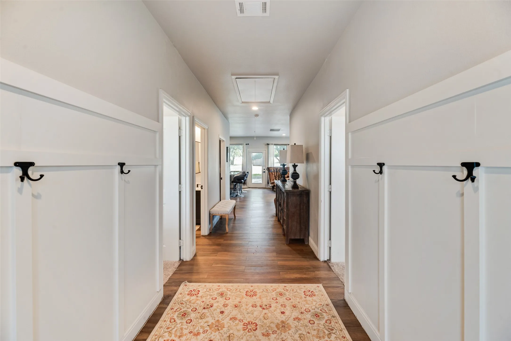 Single Family Residence For Sale in Hunt County , 3091 Interstate 30 W, Caddo Mills, Texas 75135, 7 Bedroom, 7 Bathroom, Garage spaces, 7,600 Sqft, built in 2017, mls#21390056, Real Estate Agent in Caddo Mills, Homes For Sale in Hunt county, Homes For Sale in Caddo Mills, Realtor in Caddo Mills Texas, Real Estate Brokerage Independent Realty Texas, Luminita Cordes Realtor