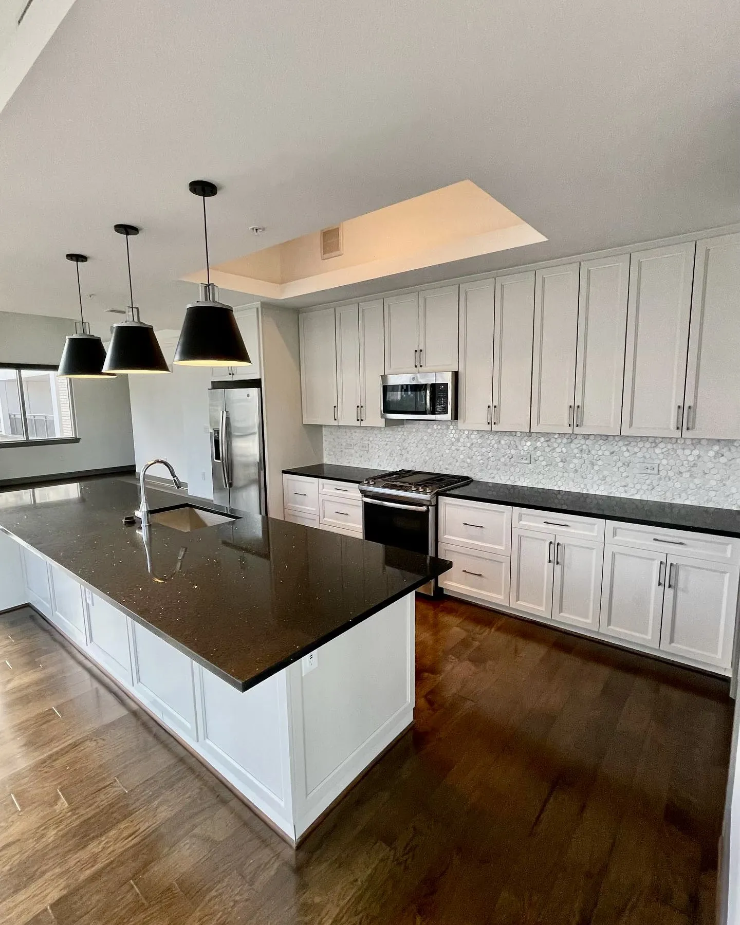 Condominium For Rent in Dallas County , 2323 N Akard Street 1401, Dallas, Texas 75201, 3 Bedroom, 4 Bathroom, 3 Garage spaces, 2,556 Sqft, built in 2018, mls#21396726, Real Estate Agent in Dallas, Homes For Rent in Dallas county, Homes For Rent in Dallas, Realtor in Dallas Texas, Real Estate Brokerage Independent Realty Texas, Luminita Cordes Realtor