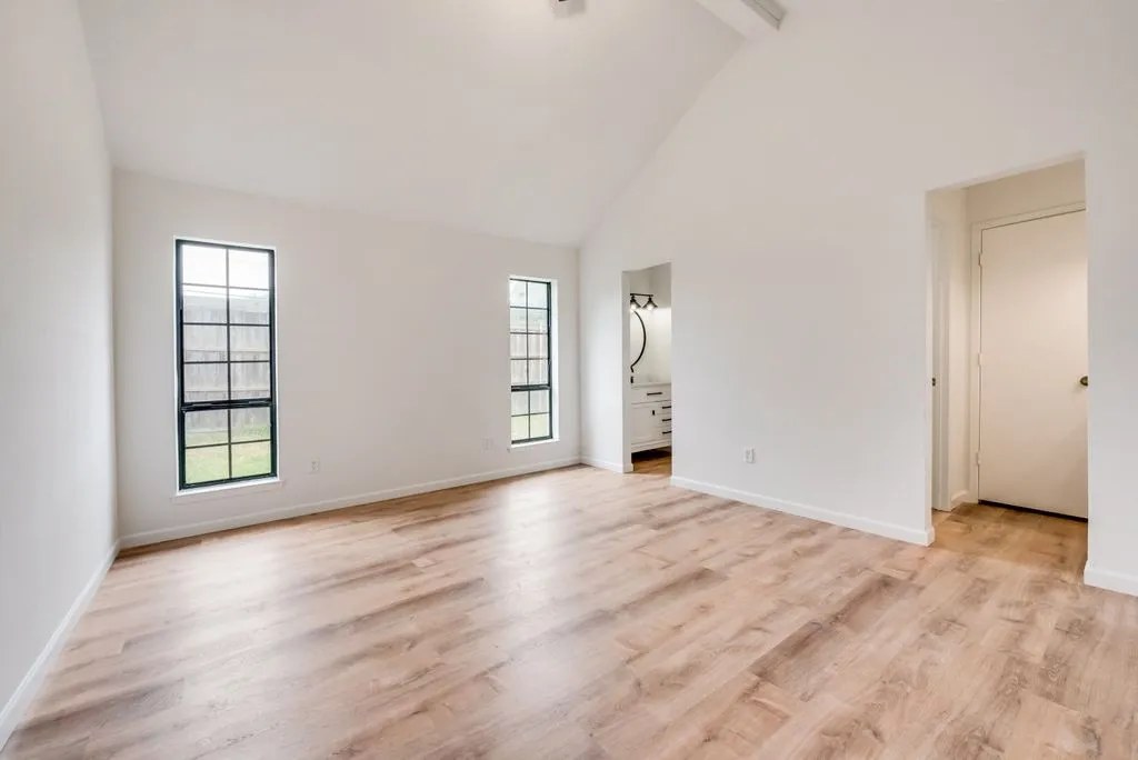 Single Family Residence For Rent in Collin County , 8880 Woodstream Drive, Frisco, Texas 75034, 3 Bedroom, 2 Bathroom, 2 Garage spaces, 1,648 Sqft, built in 1983, mls#21396733, Real Estate Agent in Frisco, Homes For Rent in Collin county, Homes For Rent in Frisco, Realtor in Frisco Texas, Real Estate Brokerage Independent Realty Texas, Luminita Cordes Realtor