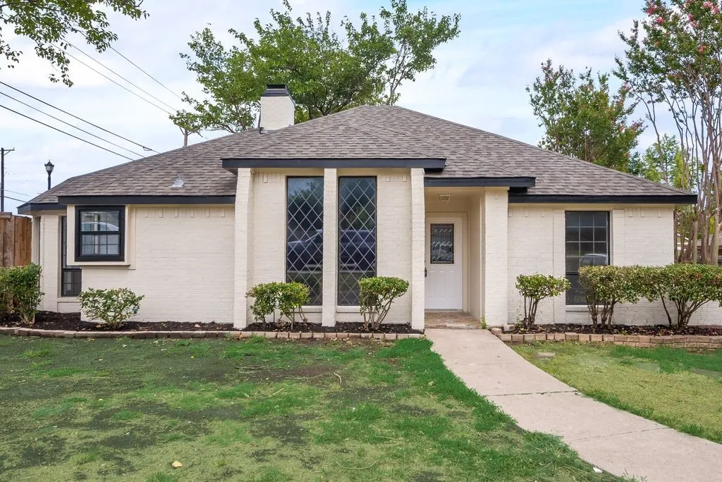 Single Family Residence For Rent