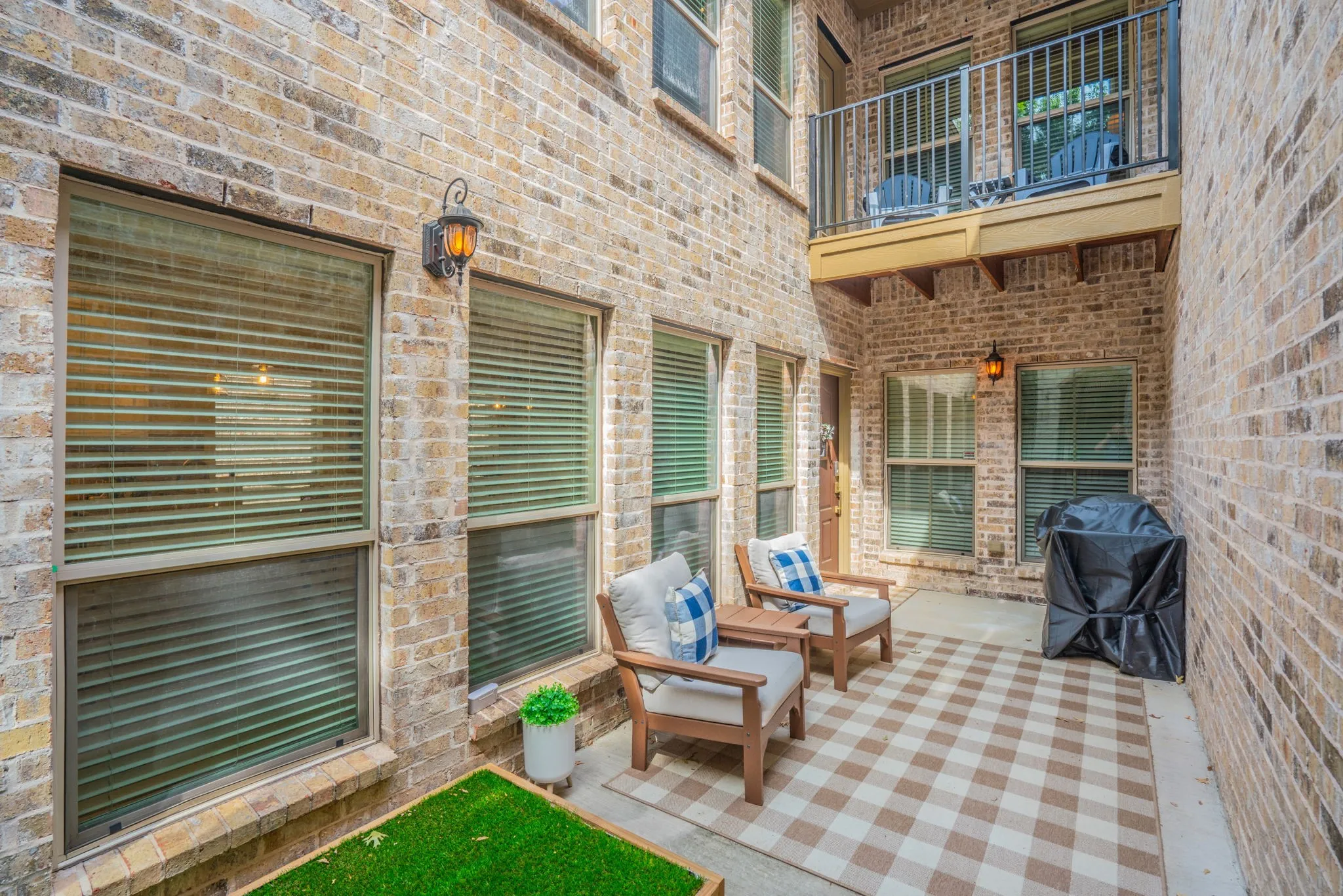 Townhouse For Sale in Collin County , 6774 Cortona Lane, Frisco, Texas 75034, 2 Bedroom, 3 Bathroom, 2 Garage spaces, 1,687 Sqft, built in 2006, mls#21396713, Real Estate Agent in Frisco, Homes For Sale in Collin county, Homes For Sale in Frisco, Realtor in Frisco Texas, Real Estate Brokerage Independent Realty Texas, Luminita Cordes Realtor