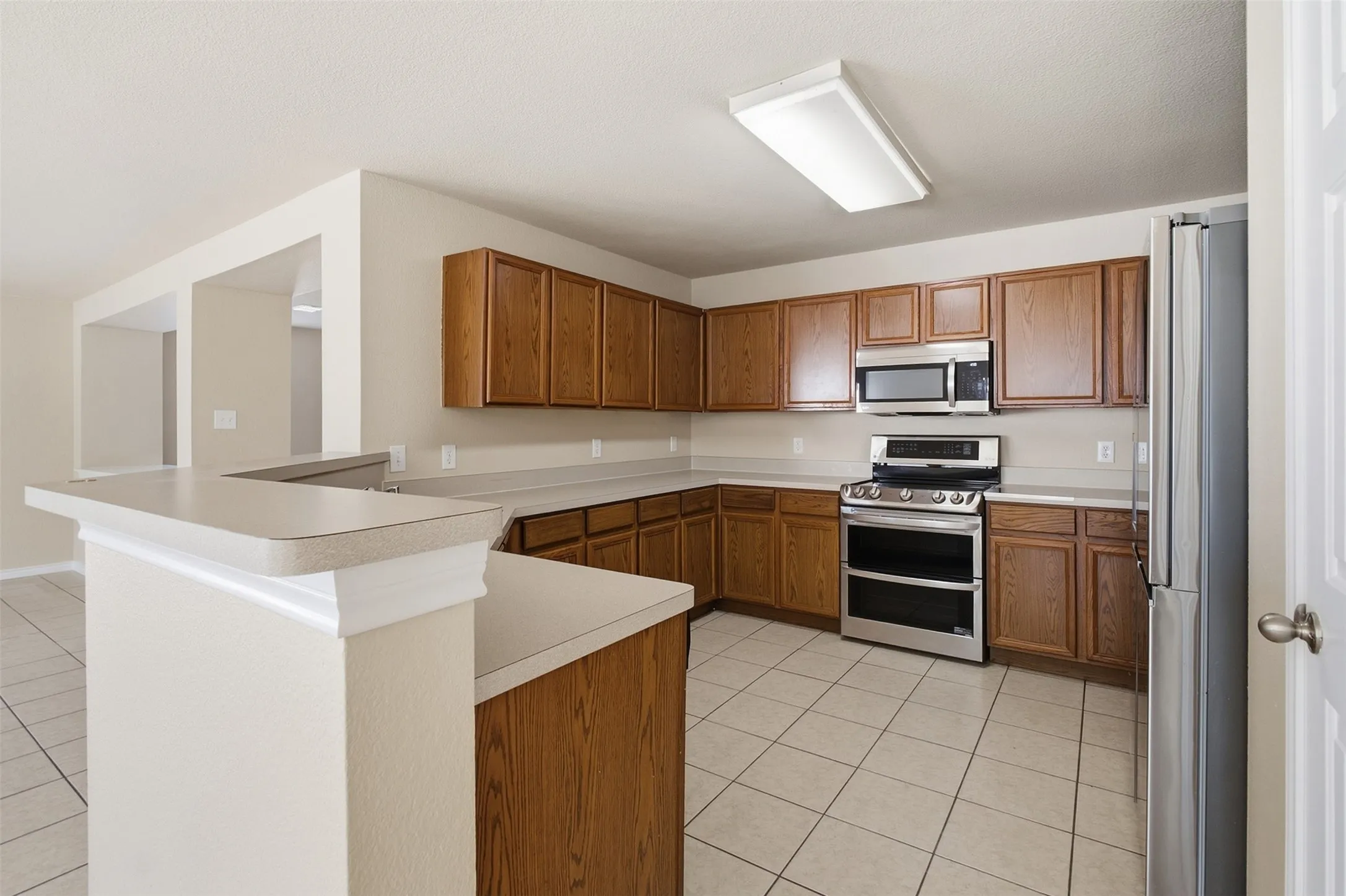 Single Family Residence For Rent in Dallas County , 1159 Tomahawk Drive, Dallas, Texas 75253, 4 Bedroom, 3 Bathroom, 2 Garage spaces, 2,341 Sqft, built in 2006, mls#21388054, Real Estate Agent in Dallas, Homes For Rent in Dallas county, Homes For Rent in Dallas, Realtor in Dallas Texas, Real Estate Brokerage Independent Realty Texas, Luminita Cordes Realtor