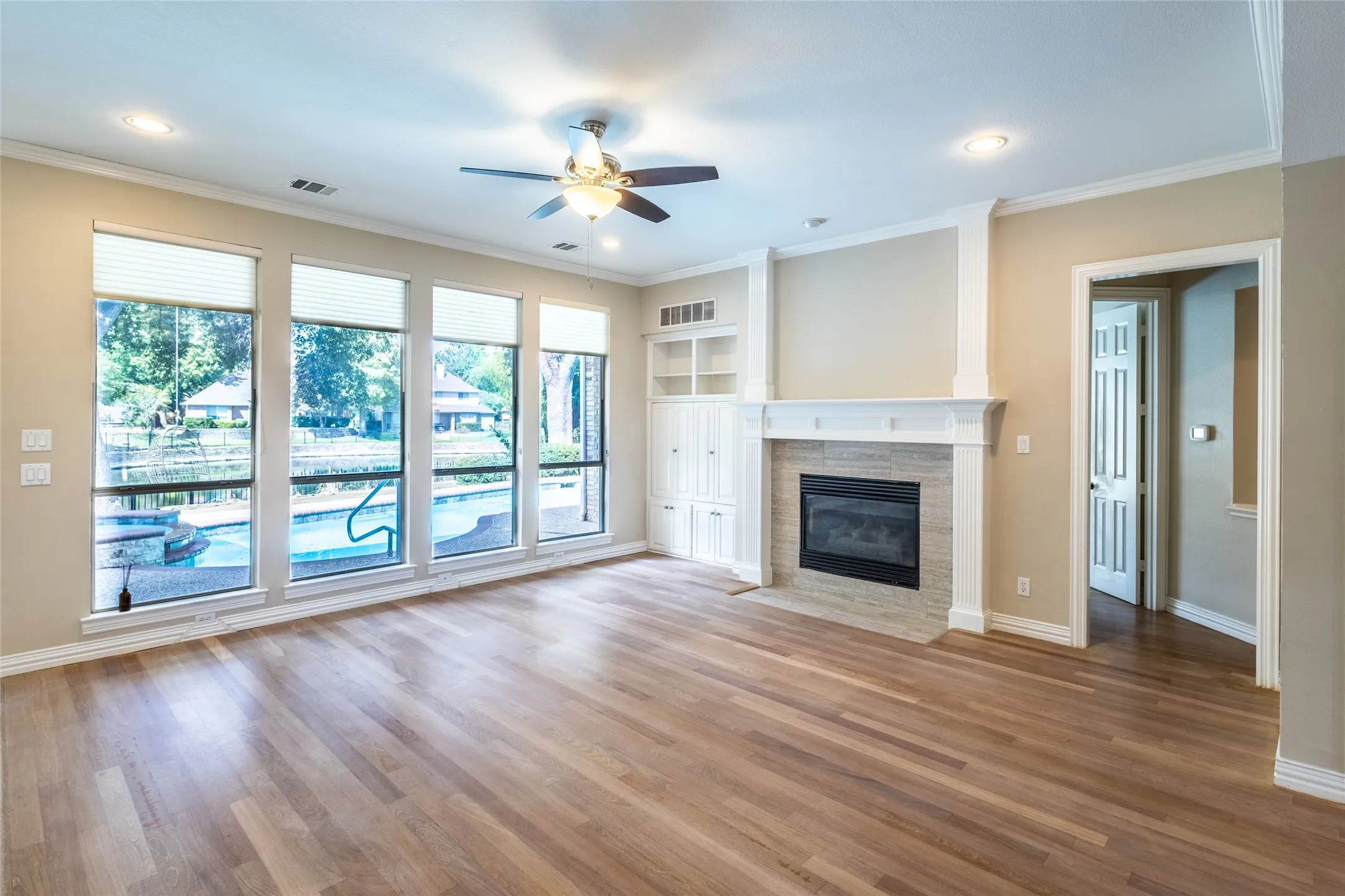 Single Family Residence For Sale in Dallas County , 926 Laguna Drive, Coppell, Texas 75019, 5 Bedroom, 4 Bathroom, 2 Garage spaces, 3,640 Sqft, built in 1994, mls#21385468, Real Estate Agent in Coppell, Homes For Sale in Dallas county, Homes For Sale in Coppell, Realtor in Coppell Texas, Real Estate Brokerage Independent Realty Texas, Luminita Cordes Realtor
