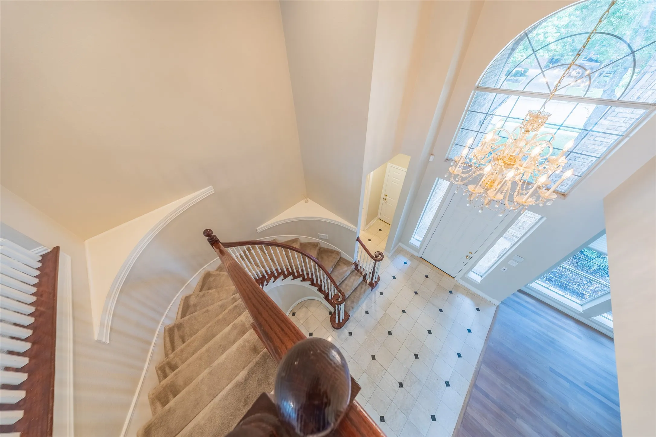 Single Family Residence For Sale in Dallas County , 926 Laguna Drive, Coppell, Texas 75019, 5 Bedroom, 4 Bathroom, 2 Garage spaces, 3,640 Sqft, built in 1994, mls#21385468, Real Estate Agent in Coppell, Homes For Sale in Dallas county, Homes For Sale in Coppell, Realtor in Coppell Texas, Real Estate Brokerage Independent Realty Texas, Luminita Cordes Realtor