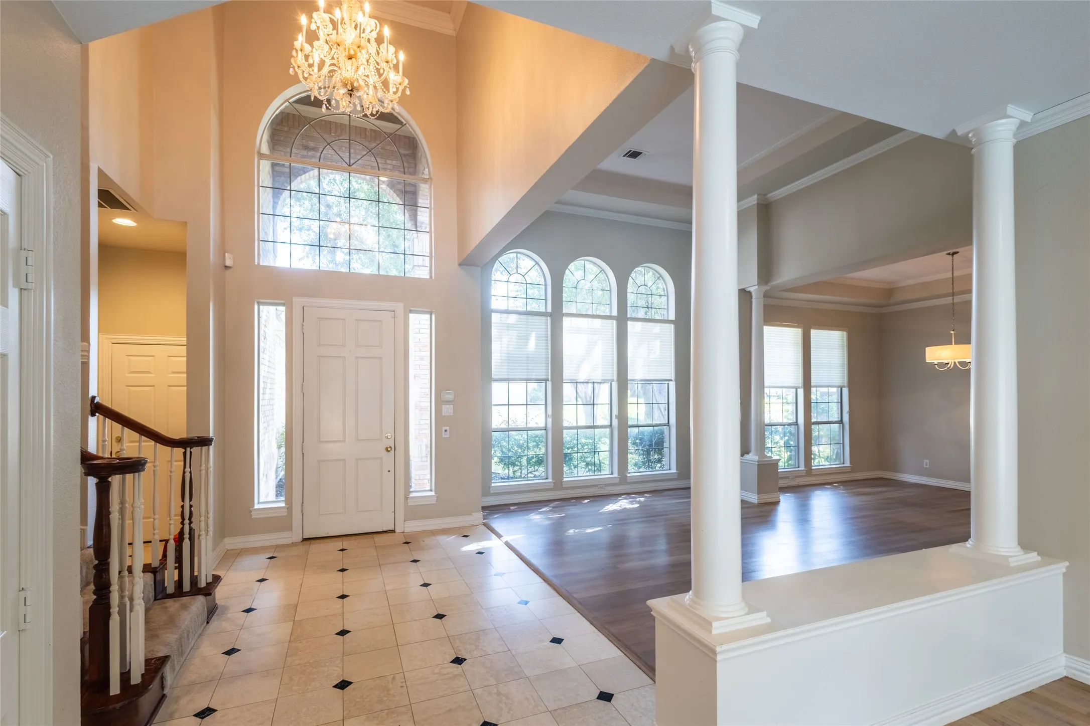 Single Family Residence For Sale in Dallas County , 926 Laguna Drive, Coppell, Texas 75019, 5 Bedroom, 4 Bathroom, 2 Garage spaces, 3,640 Sqft, built in 1994, mls#21385468, Real Estate Agent in Coppell, Homes For Sale in Dallas county, Homes For Sale in Coppell, Realtor in Coppell Texas, Real Estate Brokerage Independent Realty Texas, Luminita Cordes Realtor