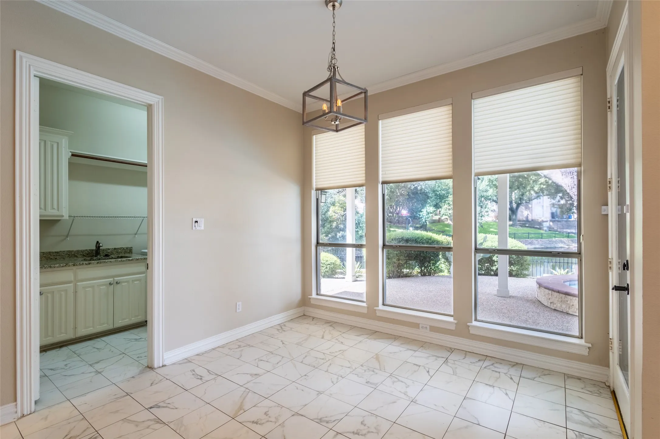 Single Family Residence For Sale in Dallas County , 926 Laguna Drive, Coppell, Texas 75019, 5 Bedroom, 4 Bathroom, 2 Garage spaces, 3,640 Sqft, built in 1994, mls#21385468, Real Estate Agent in Coppell, Homes For Sale in Dallas county, Homes For Sale in Coppell, Realtor in Coppell Texas, Real Estate Brokerage Independent Realty Texas, Luminita Cordes Realtor