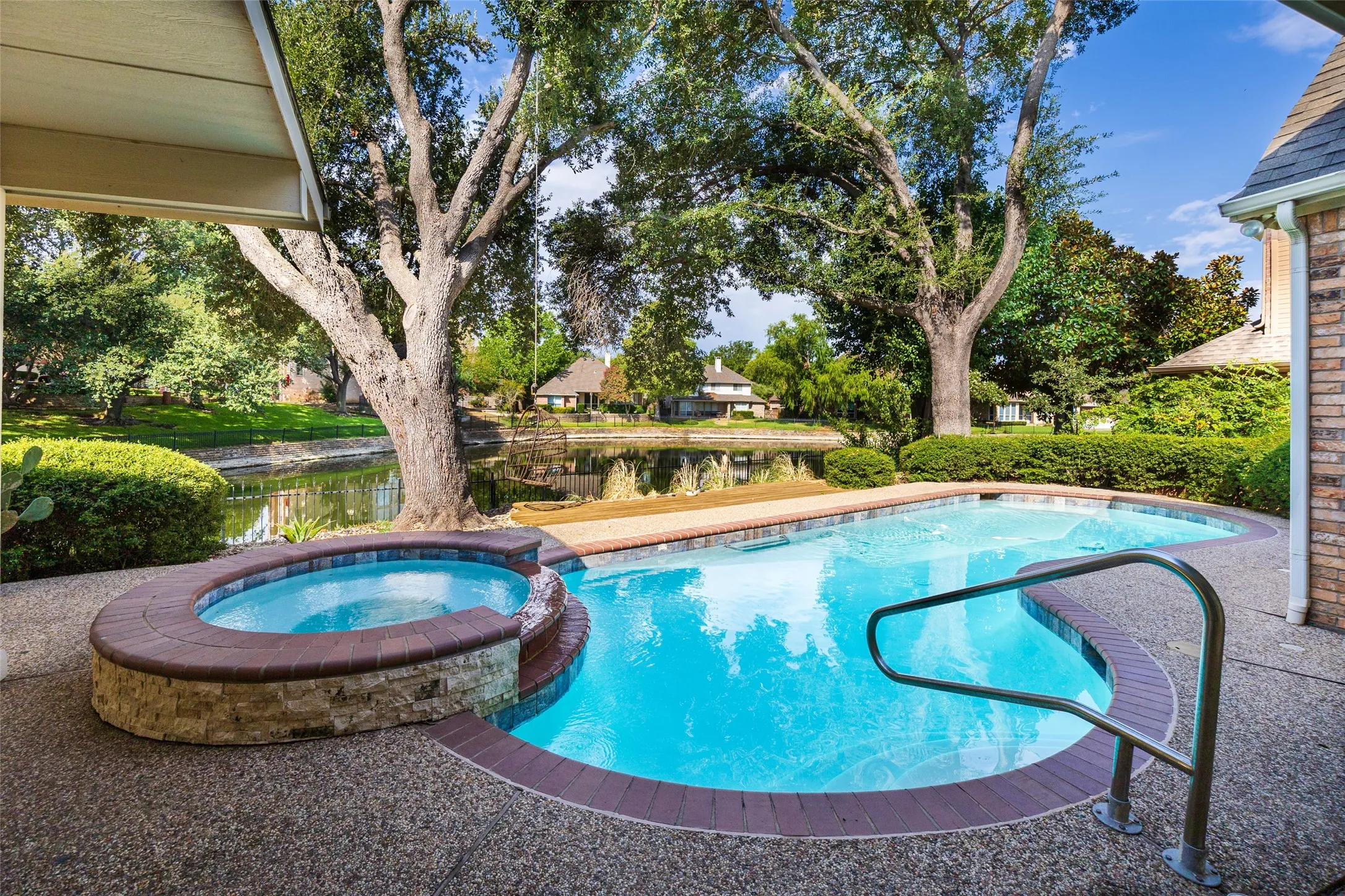 Single Family Residence For Sale in Dallas County , 926 Laguna Drive, Coppell, Texas 75019, 5 Bedroom, 4 Bathroom, 2 Garage spaces, 3,640 Sqft, built in 1994, mls#21385468, Real Estate Agent in Coppell, Homes For Sale in Dallas county, Homes For Sale in Coppell, Realtor in Coppell Texas, Real Estate Brokerage Independent Realty Texas, Luminita Cordes Realtor