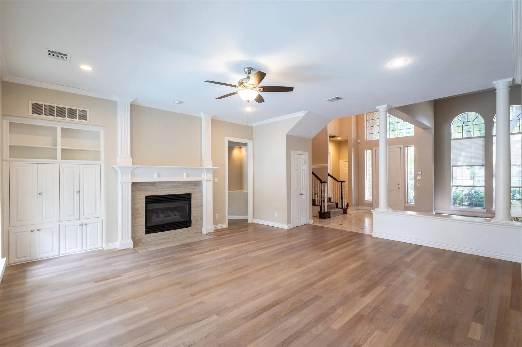 Single Family Residence For Sale in Dallas County , 926 Laguna Drive, Coppell, Texas 75019, 5 Bedroom, 4 Bathroom, 2 Garage spaces, 3,640 Sqft, built in 1994, mls#21385468, Real Estate Agent in Coppell, Homes For Sale in Dallas county, Homes For Sale in Coppell, Realtor in Coppell Texas, Real Estate Brokerage Independent Realty Texas, Luminita Cordes Realtor