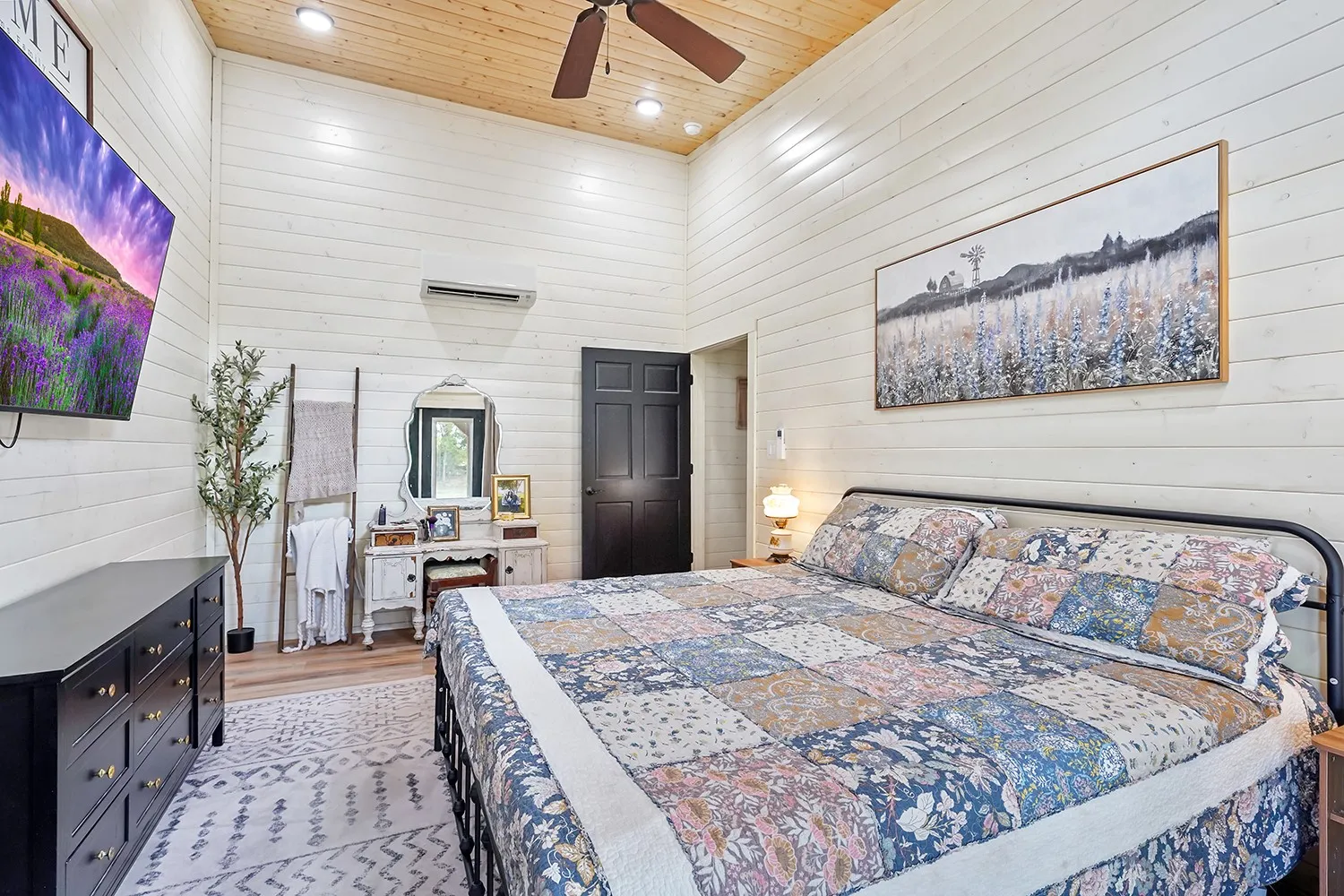 Single Family Residence For Sale in Cooke County , 9771 FM 51, Valley View, Texas 76272, 3 Bedroom, 3 Bathroom, Garage spaces, 1,584 Sqft, built in 2024, mls#21396731, Real Estate Agent in Valley View, Homes For Sale in Cooke county, Homes For Sale in Valley View, Realtor in Valley View Texas, Real Estate Brokerage Independent Realty Texas, Luminita Cordes Realtor