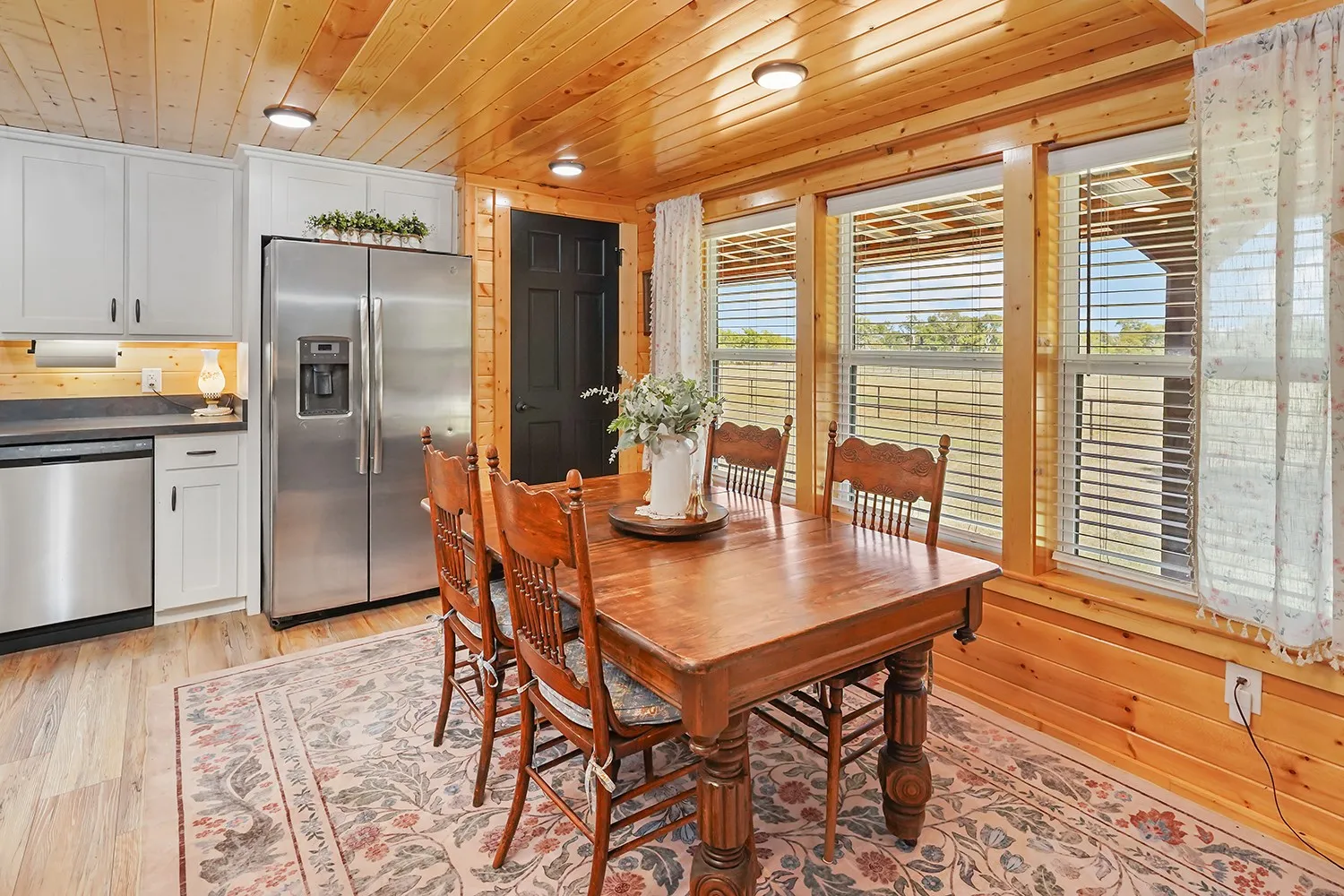 Single Family Residence For Sale in Cooke County , 9771 FM 51, Valley View, Texas 76272, 3 Bedroom, 3 Bathroom, Garage spaces, 1,584 Sqft, built in 2024, mls#21396731, Real Estate Agent in Valley View, Homes For Sale in Cooke county, Homes For Sale in Valley View, Realtor in Valley View Texas, Real Estate Brokerage Independent Realty Texas, Luminita Cordes Realtor