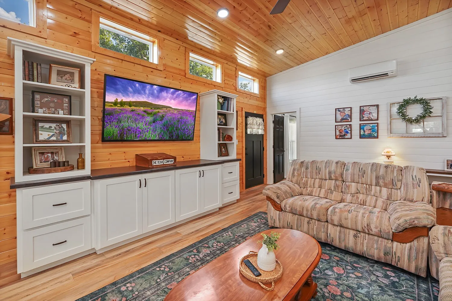 Single Family Residence For Sale in Cooke County , 9771 FM 51, Valley View, Texas 76272, 3 Bedroom, 3 Bathroom, Garage spaces, 1,584 Sqft, built in 2024, mls#21396731, Real Estate Agent in Valley View, Homes For Sale in Cooke county, Homes For Sale in Valley View, Realtor in Valley View Texas, Real Estate Brokerage Independent Realty Texas, Luminita Cordes Realtor