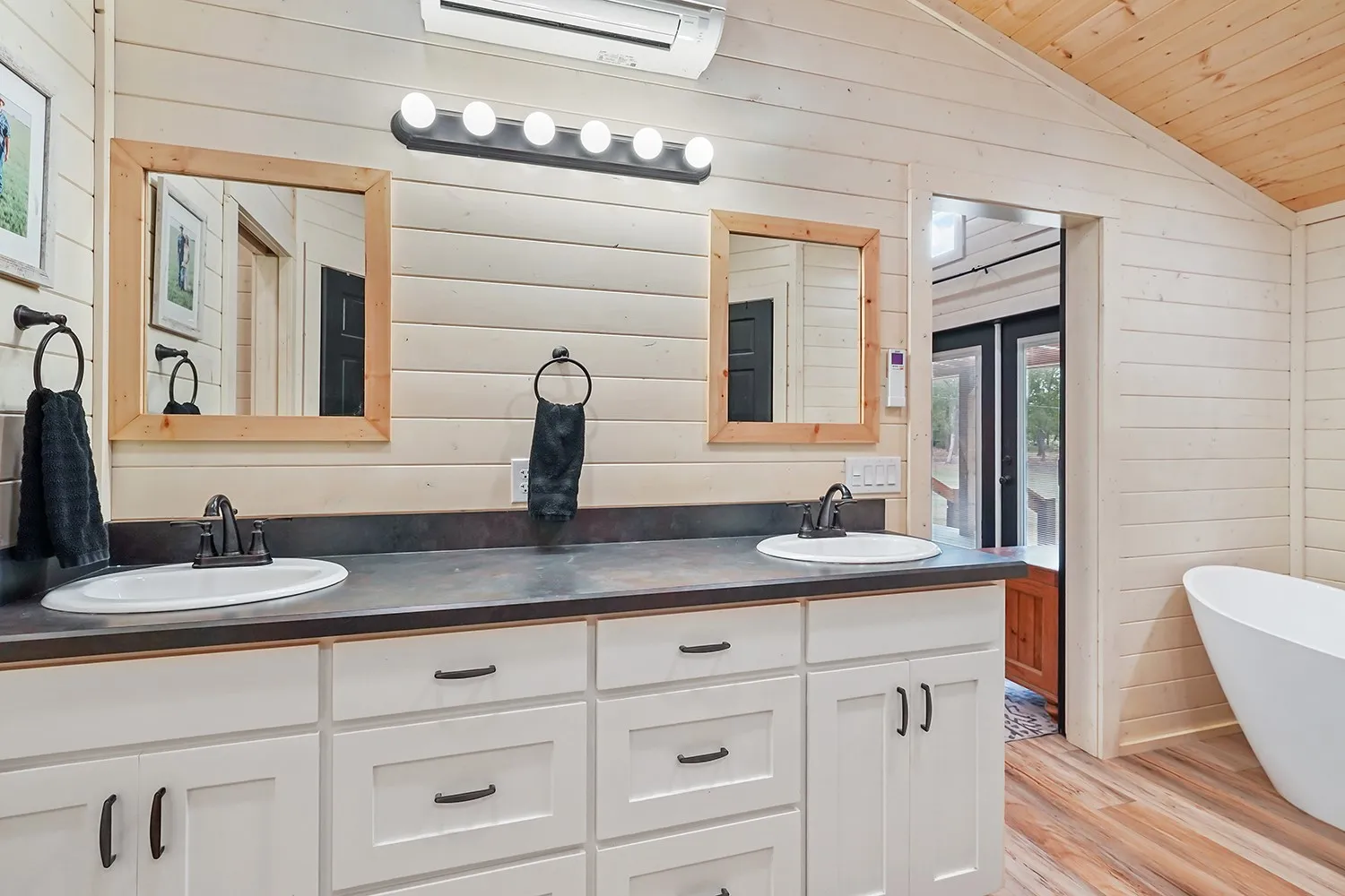 Single Family Residence For Sale in Cooke County , 9771 FM 51, Valley View, Texas 76272, 3 Bedroom, 3 Bathroom, Garage spaces, 1,584 Sqft, built in 2024, mls#21396731, Real Estate Agent in Valley View, Homes For Sale in Cooke county, Homes For Sale in Valley View, Realtor in Valley View Texas, Real Estate Brokerage Independent Realty Texas, Luminita Cordes Realtor