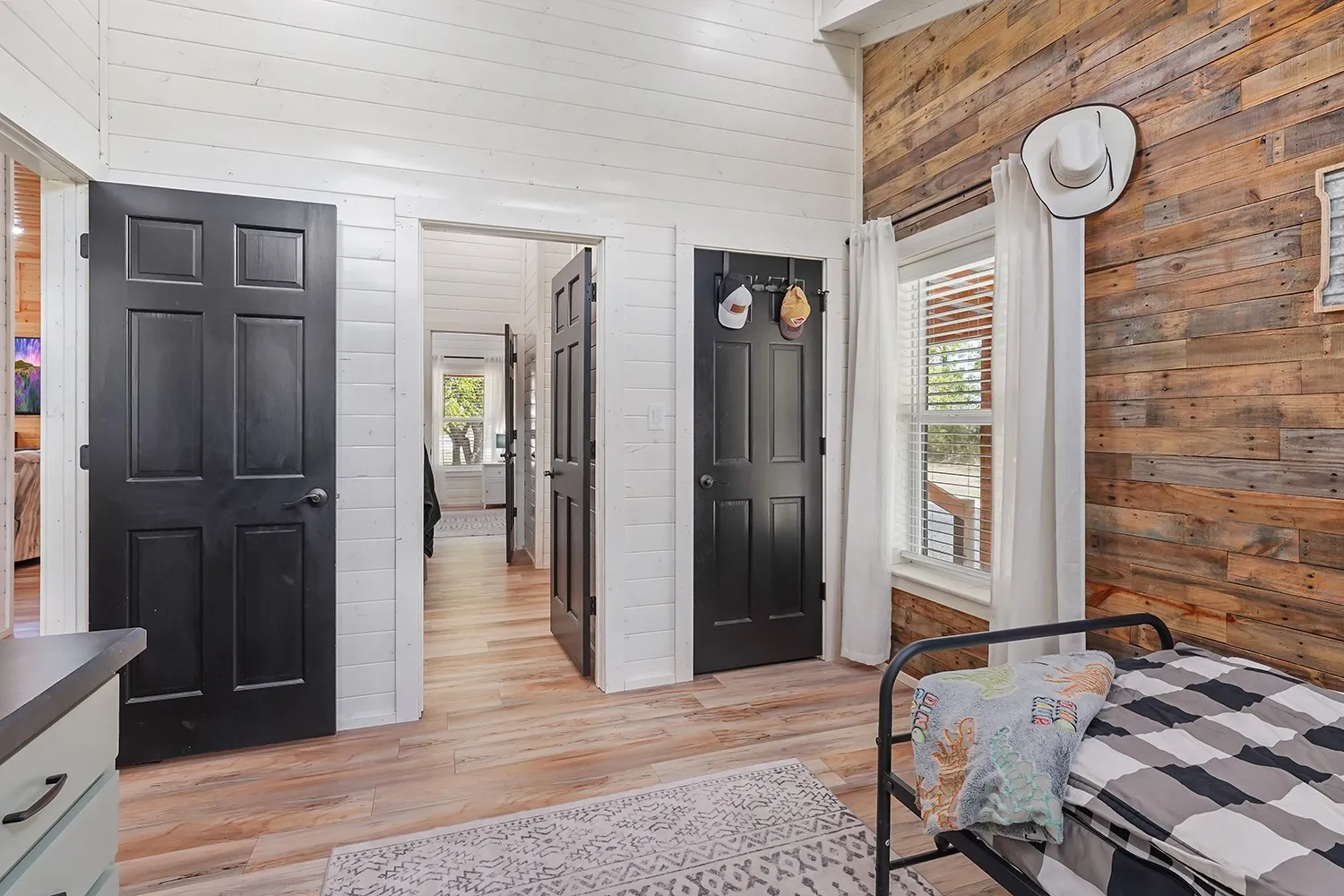 Single Family Residence For Sale in Cooke County , 9771 FM 51, Valley View, Texas 76272, 3 Bedroom, 3 Bathroom, Garage spaces, 1,584 Sqft, built in 2024, mls#21396731, Real Estate Agent in Valley View, Homes For Sale in Cooke county, Homes For Sale in Valley View, Realtor in Valley View Texas, Real Estate Brokerage Independent Realty Texas, Luminita Cordes Realtor