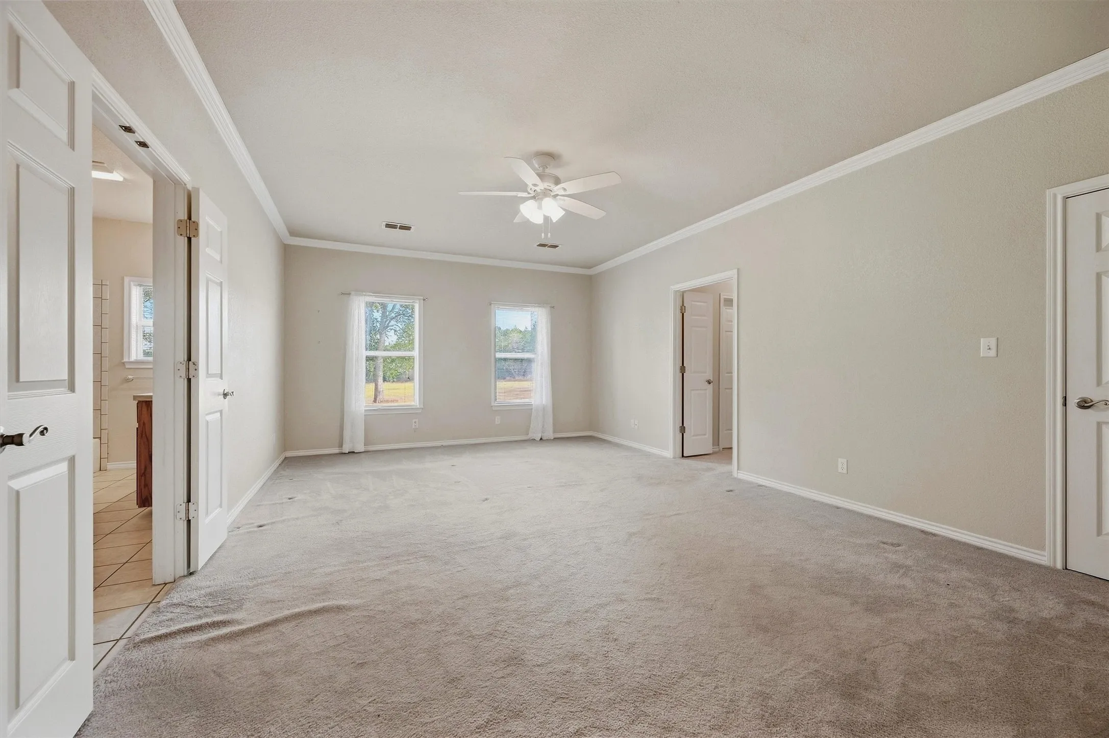 Farm For Sale in Grayson County , 4489 E Farm to Market 120, Denison, Texas 75021, 3 Bedroom, 3 Bathroom, 2 Garage spaces, 2,534 Sqft, built in 2005, mls#21394966, Real Estate Agent in Denison, Homes For Sale in Grayson county, Homes For Sale in Denison, Realtor in Denison Texas, Real Estate Brokerage Independent Realty Texas, Luminita Cordes Realtor