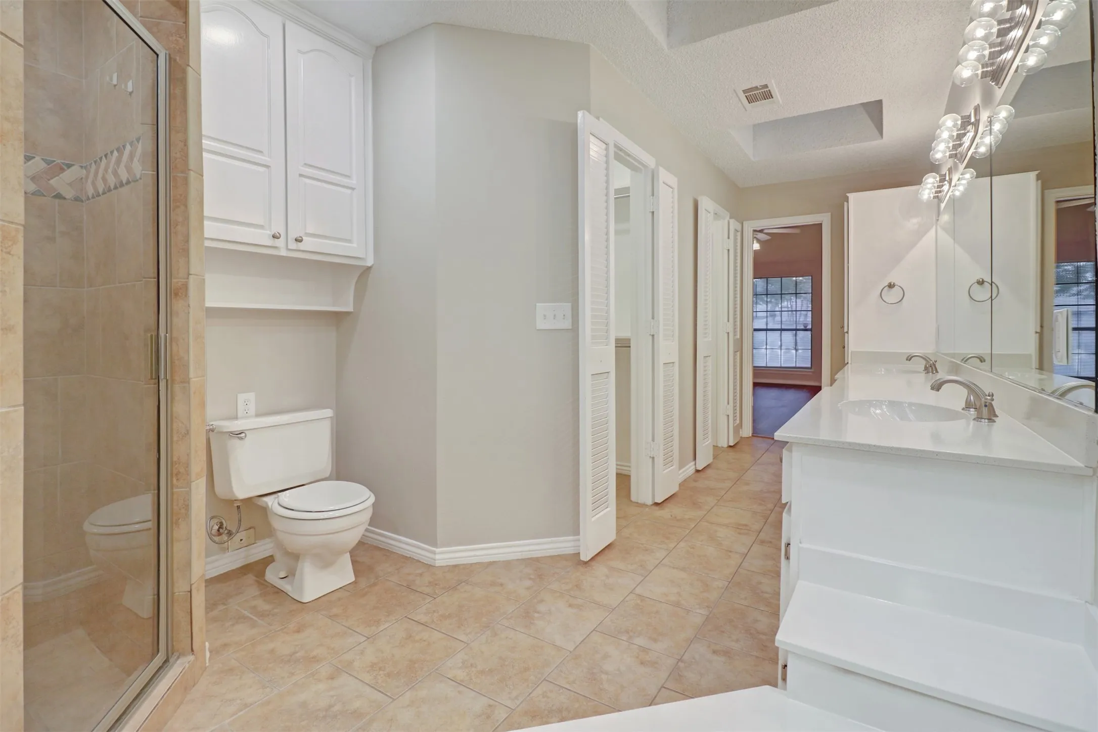 Single Family Residence For Sale in Dallas County , 14824 Sopras Circle, Addison, Texas 75001, 3 Bedroom, 2 Bathroom, 2 Garage spaces, 1,932 Sqft, built in 1981, mls#21383657, Real Estate Agent in Addison, Homes For Sale in Dallas county, Homes For Sale in Addison, Realtor in Addison Texas, Real Estate Brokerage Independent Realty Texas, Luminita Cordes Realtor