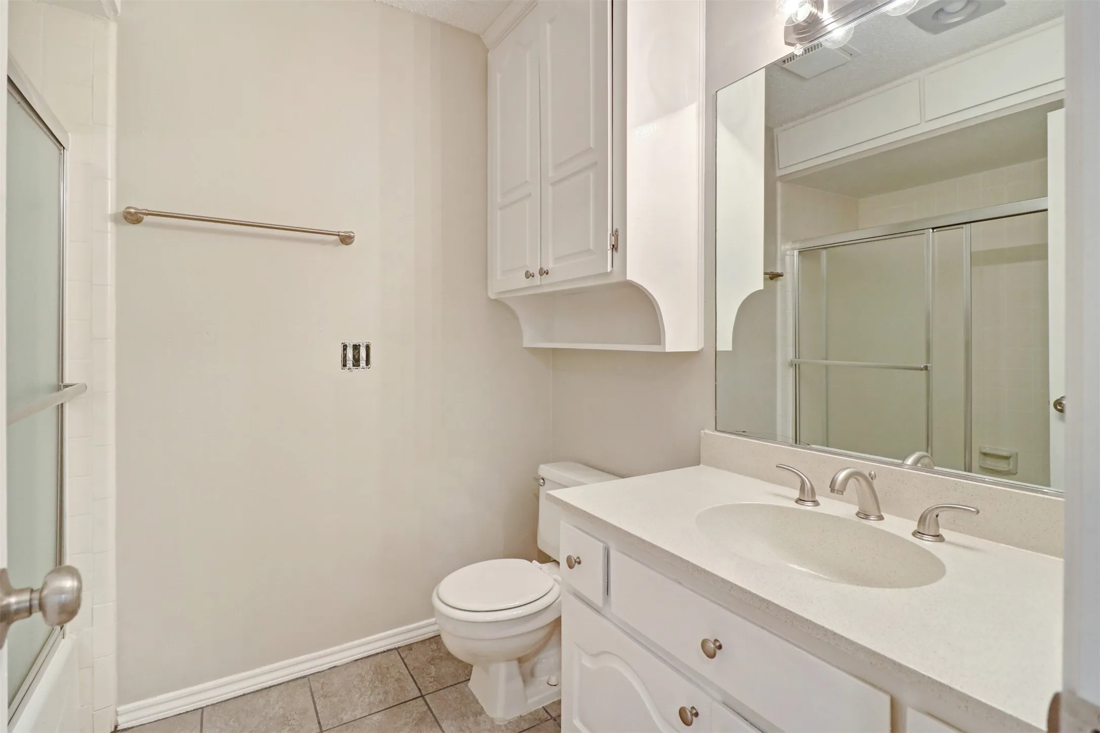 Single Family Residence For Sale in Dallas County , 14824 Sopras Circle, Addison, Texas 75001, 3 Bedroom, 2 Bathroom, 2 Garage spaces, 1,932 Sqft, built in 1981, mls#21383657, Real Estate Agent in Addison, Homes For Sale in Dallas county, Homes For Sale in Addison, Realtor in Addison Texas, Real Estate Brokerage Independent Realty Texas, Luminita Cordes Realtor