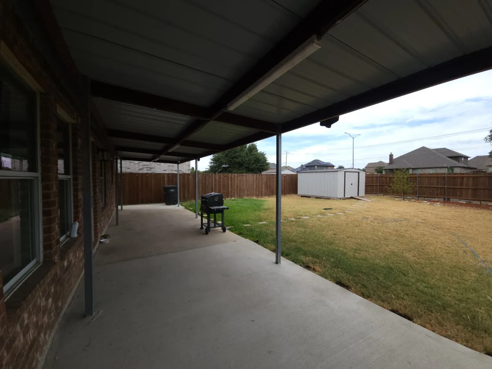 Single Family Residence For Sale in Tarrant County , 8220 Three Bars Drive, Fort Worth, Texas 76179, 4 Bedroom, 3 Bathroom, 2 Garage spaces, 2,431 Sqft, built in 2003, mls#21396730, Real Estate Agent in Fort Worth, Homes For Sale in Tarrant county, Homes For Sale in Fort Worth, Realtor in Fort Worth Texas, Real Estate Brokerage Independent Realty Texas, Luminita Cordes Realtor