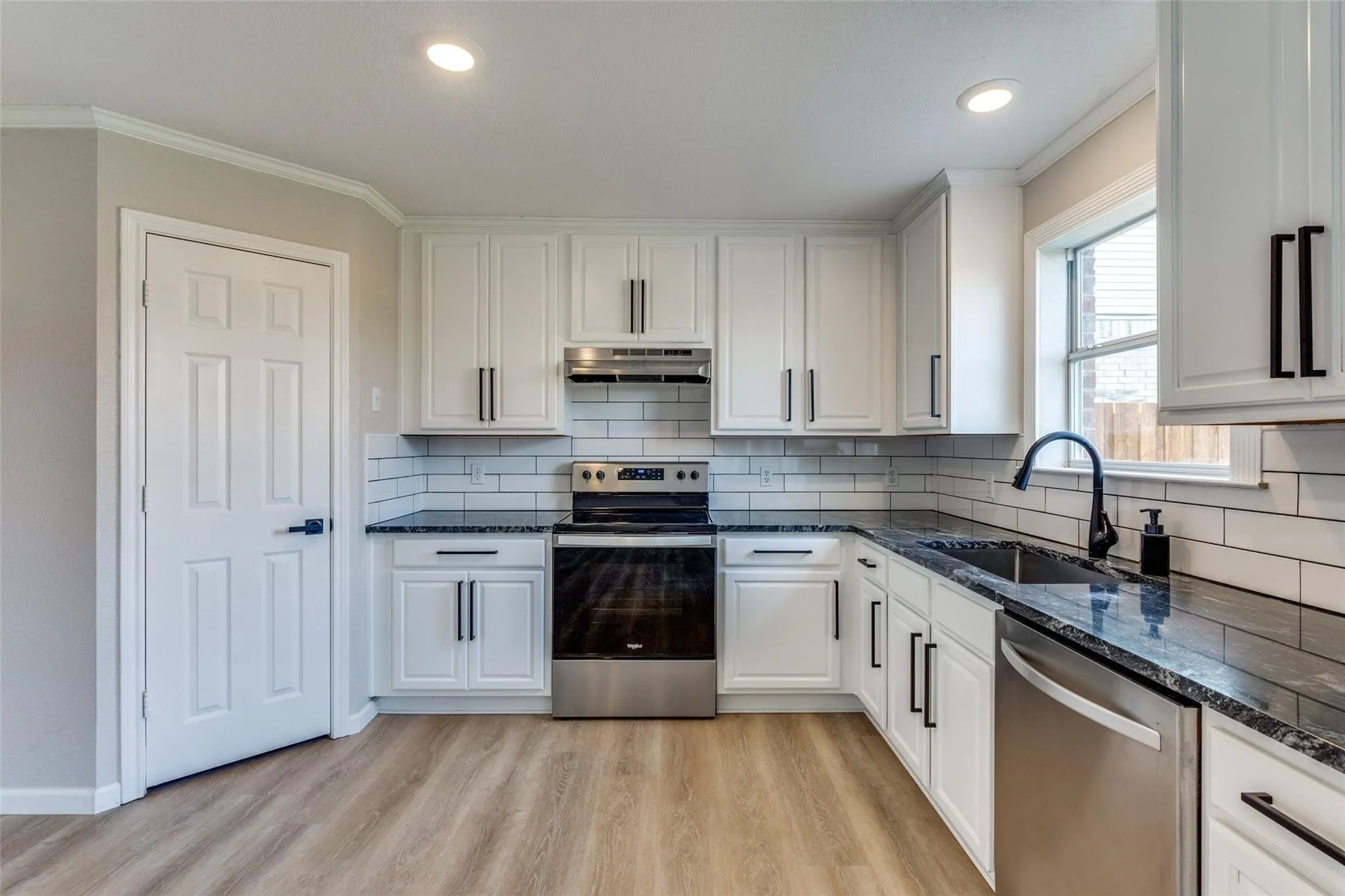 Single Family Residence For Sale in Tarrant County , 8220 Three Bars Drive, Fort Worth, Texas 76179, 4 Bedroom, 3 Bathroom, 2 Garage spaces, 2,431 Sqft, built in 2003, mls#21396730, Real Estate Agent in Fort Worth, Homes For Sale in Tarrant county, Homes For Sale in Fort Worth, Realtor in Fort Worth Texas, Real Estate Brokerage Independent Realty Texas, Luminita Cordes Realtor