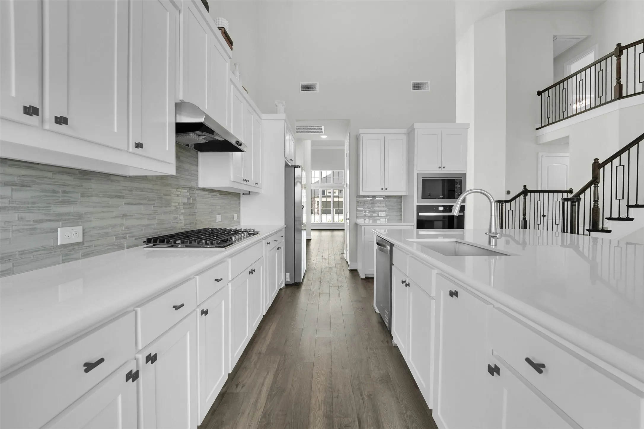 Single Family Residence For Rent in Dallas County , 804 Meadow Holly Drive, Wylie, Texas 75098, 6 Bedroom, 5 Bathroom, 2 Garage spaces, 3,701 Sqft, built in 2025, mls#21396745, Real Estate Agent in Wylie, Homes For Rent in Dallas county, Homes For Rent in Wylie, Realtor in Wylie Texas, Real Estate Brokerage Independent Realty Texas, Luminita Cordes Realtor