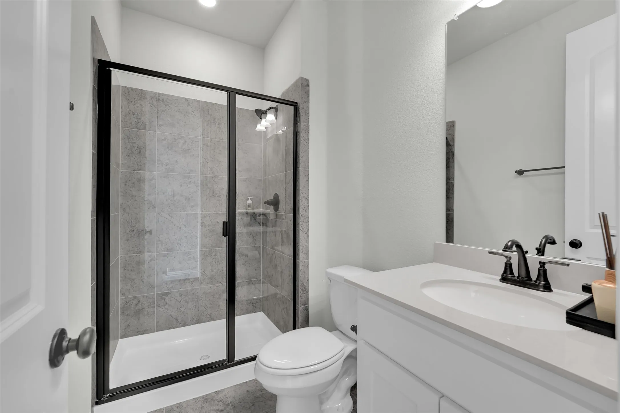 full bath on the 1st floor