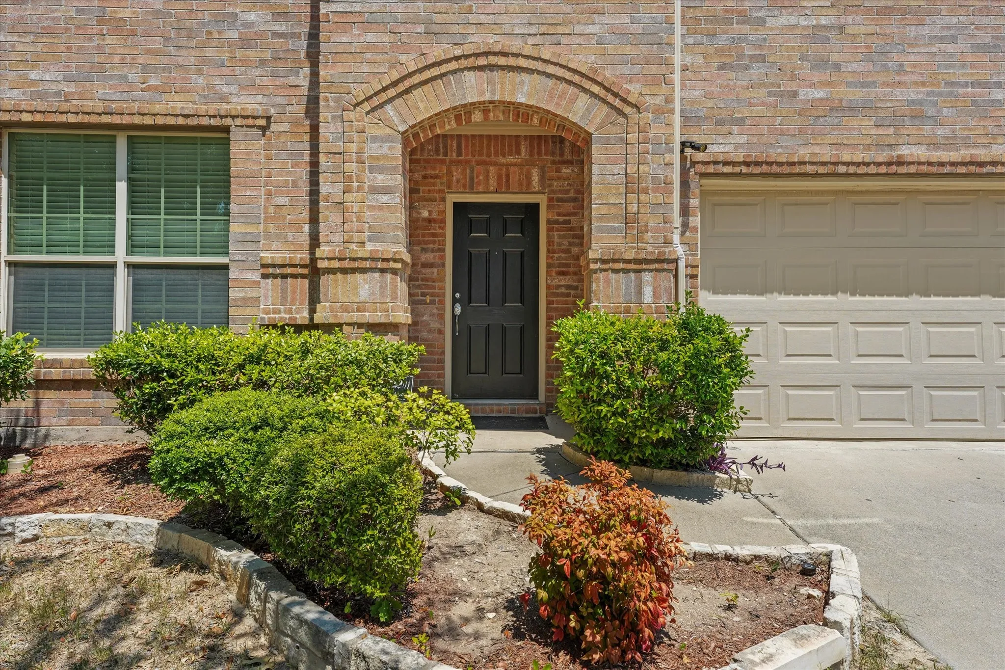 Single Family Residence For Sale in Collin County , 2040 Hanakoa Falls Drive, Anna, Texas 75409, 5 Bedroom, 3 Bathroom, 2 Garage spaces, 2,473 Sqft, built in 2011, mls#21396258, Real Estate Agent in Anna, Homes For Sale in Collin county, Homes For Sale in Anna, Realtor in Anna Texas, Real Estate Brokerage Independent Realty Texas, Luminita Cordes Realtor