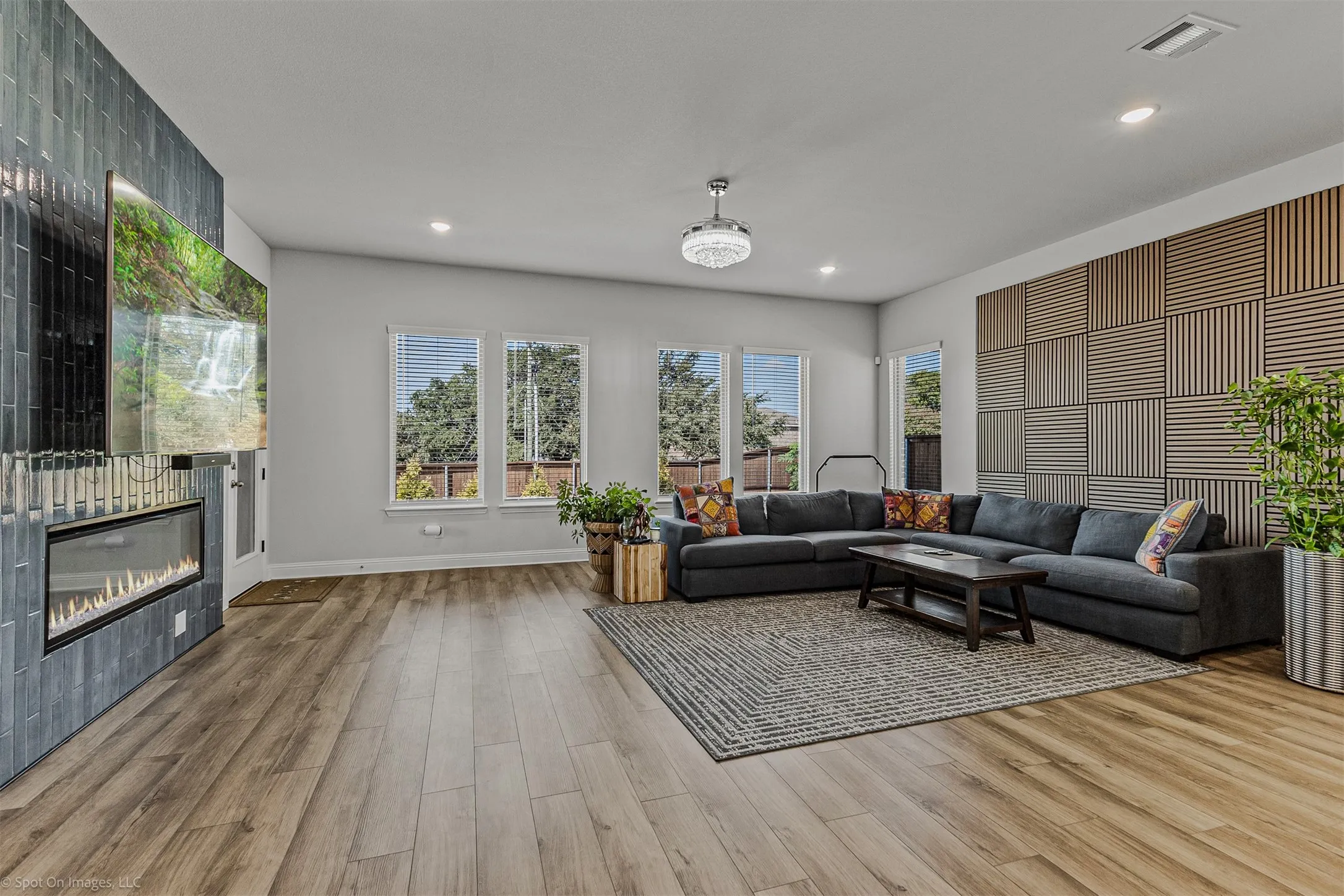 Single Family Residence For Rent in Dallas County , 2209 Sunset Boulevard, Rowlett, Texas 75088, 3 Bedroom, 4 Bathroom, 2 Garage spaces, 3,683 Sqft, built in 2024, mls#21391298, Real Estate Agent in Rowlett, Homes For Rent in Dallas county, Homes For Rent in Rowlett, Realtor in Rowlett Texas, Real Estate Brokerage Independent Realty Texas, Luminita Cordes Realtor