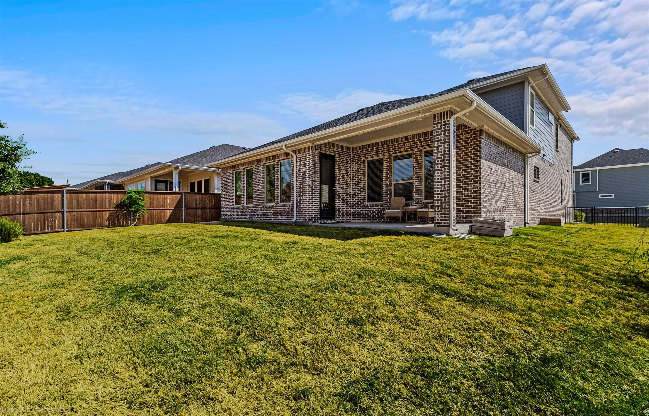 Single Family Residence For Rent in Dallas County , 2209 Sunset Boulevard, Rowlett, Texas 75088, 3 Bedroom, 4 Bathroom, 2 Garage spaces, 3,683 Sqft, built in 2024, mls#21391298, Real Estate Agent in Rowlett, Homes For Rent in Dallas county, Homes For Rent in Rowlett, Realtor in Rowlett Texas, Real Estate Brokerage Independent Realty Texas, Luminita Cordes Realtor