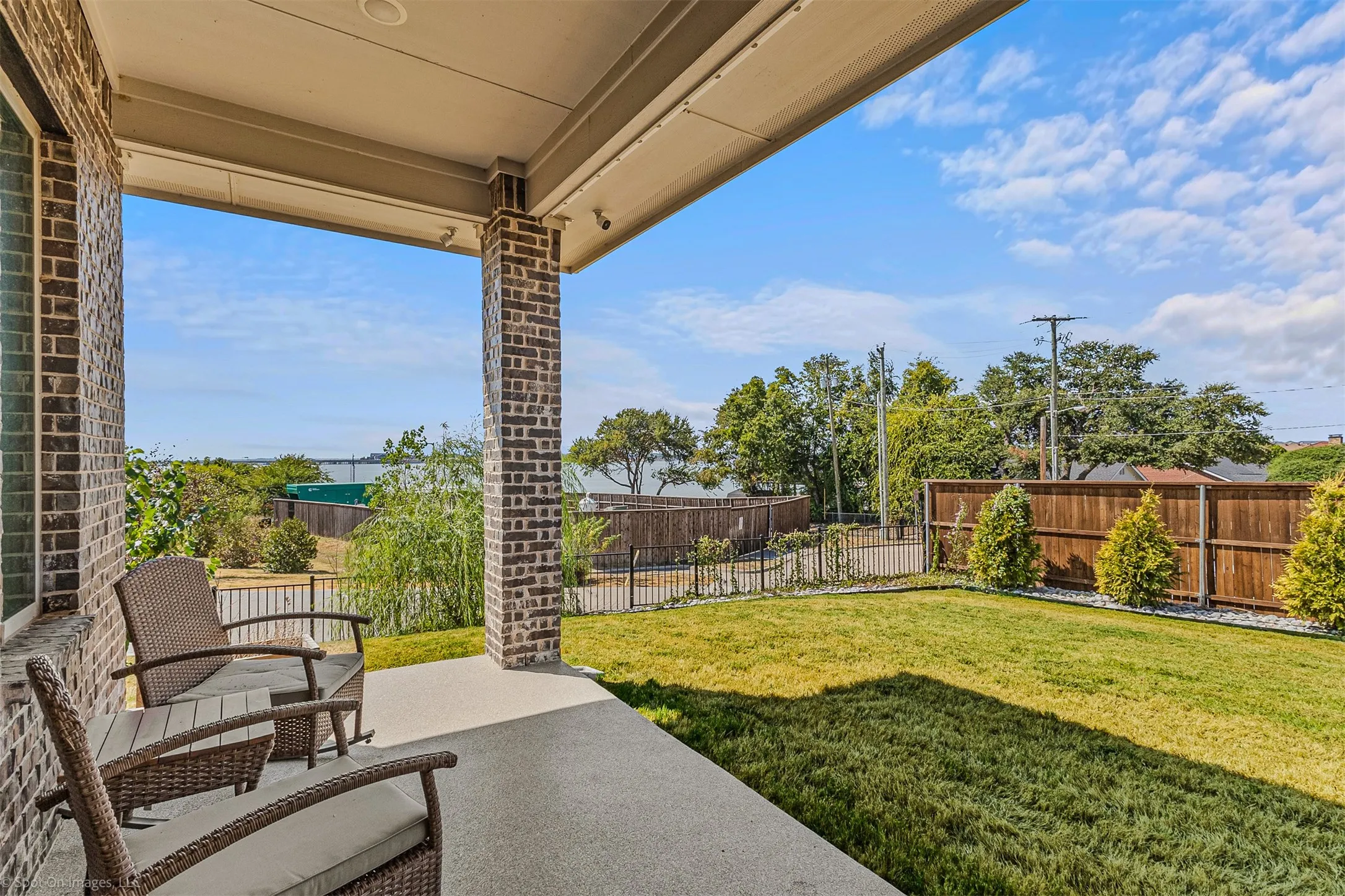 Single Family Residence For Rent in Dallas County , 2209 Sunset Boulevard, Rowlett, Texas 75088, 3 Bedroom, 4 Bathroom, 2 Garage spaces, 3,683 Sqft, built in 2024, mls#21391298, Real Estate Agent in Rowlett, Homes For Rent in Dallas county, Homes For Rent in Rowlett, Realtor in Rowlett Texas, Real Estate Brokerage Independent Realty Texas, Luminita Cordes Realtor