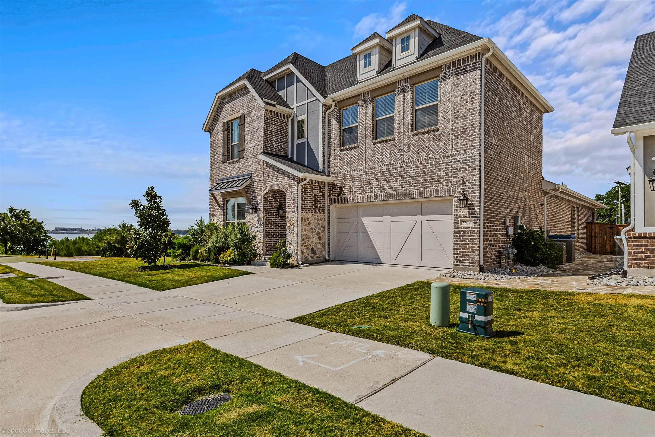 Single Family Residence For Rent