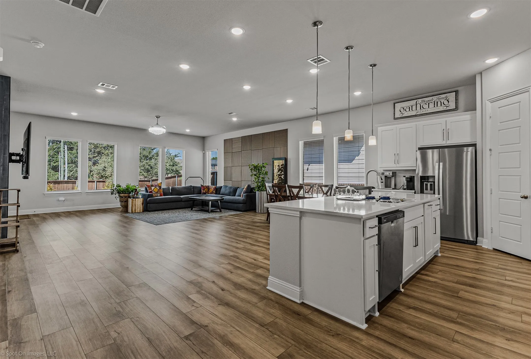 Single Family Residence For Rent in Dallas County , 2209 Sunset Boulevard, Rowlett, Texas 75088, 3 Bedroom, 4 Bathroom, 2 Garage spaces, 3,683 Sqft, built in 2024, mls#21391298, Real Estate Agent in Rowlett, Homes For Rent in Dallas county, Homes For Rent in Rowlett, Realtor in Rowlett Texas, Real Estate Brokerage Independent Realty Texas, Luminita Cordes Realtor