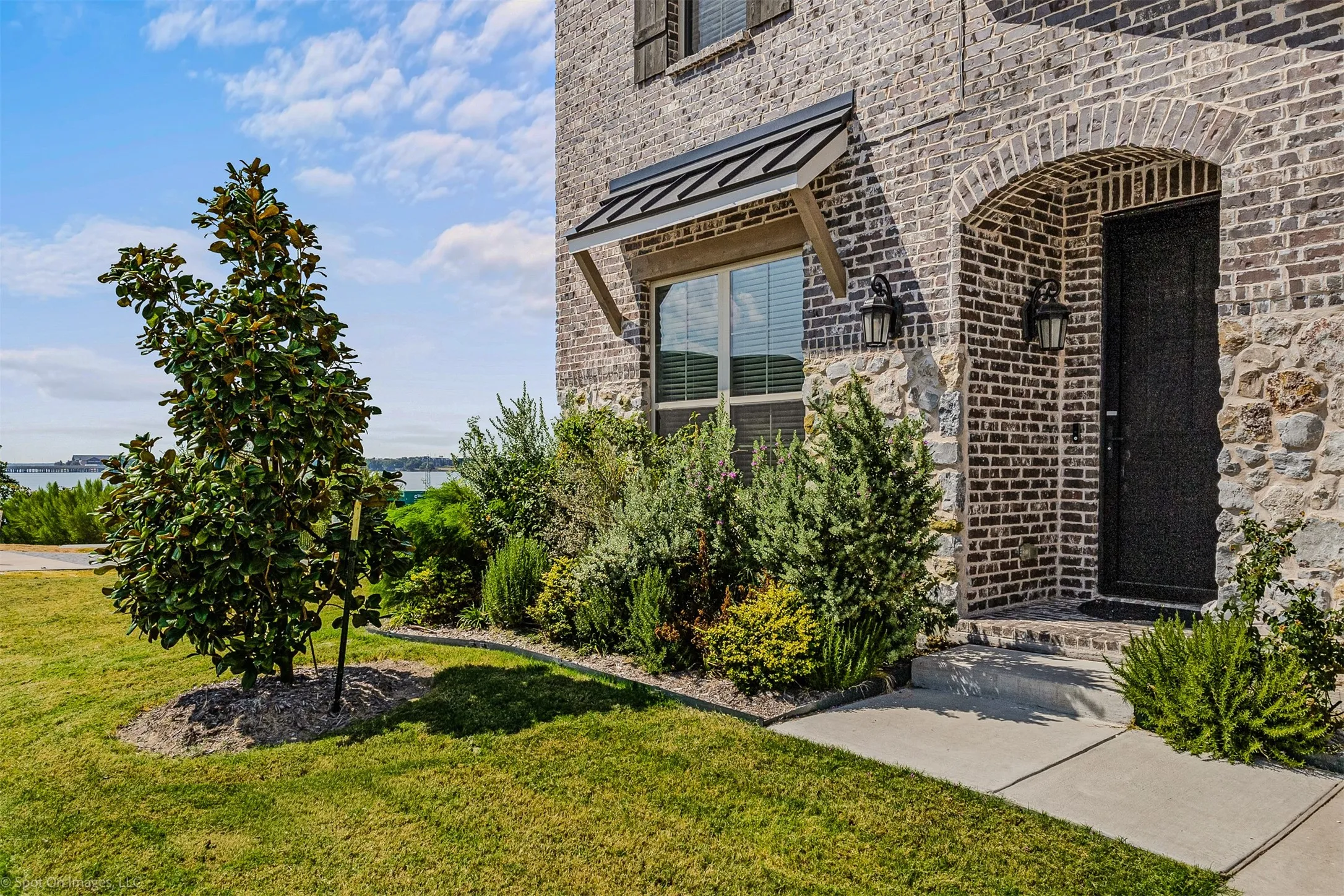 Single Family Residence For Rent in Dallas County , 2209 Sunset Boulevard, Rowlett, Texas 75088, 3 Bedroom, 4 Bathroom, 2 Garage spaces, 3,683 Sqft, built in 2024, mls#21391298, Real Estate Agent in Rowlett, Homes For Rent in Dallas county, Homes For Rent in Rowlett, Realtor in Rowlett Texas, Real Estate Brokerage Independent Realty Texas, Luminita Cordes Realtor